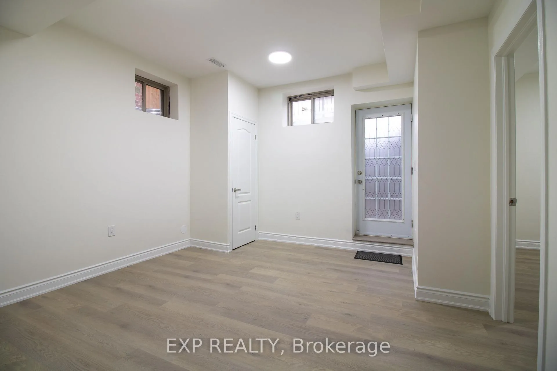 Photo 2 of 55 William Dunlop Street, Kitchener, Huron Park — HOMEH
