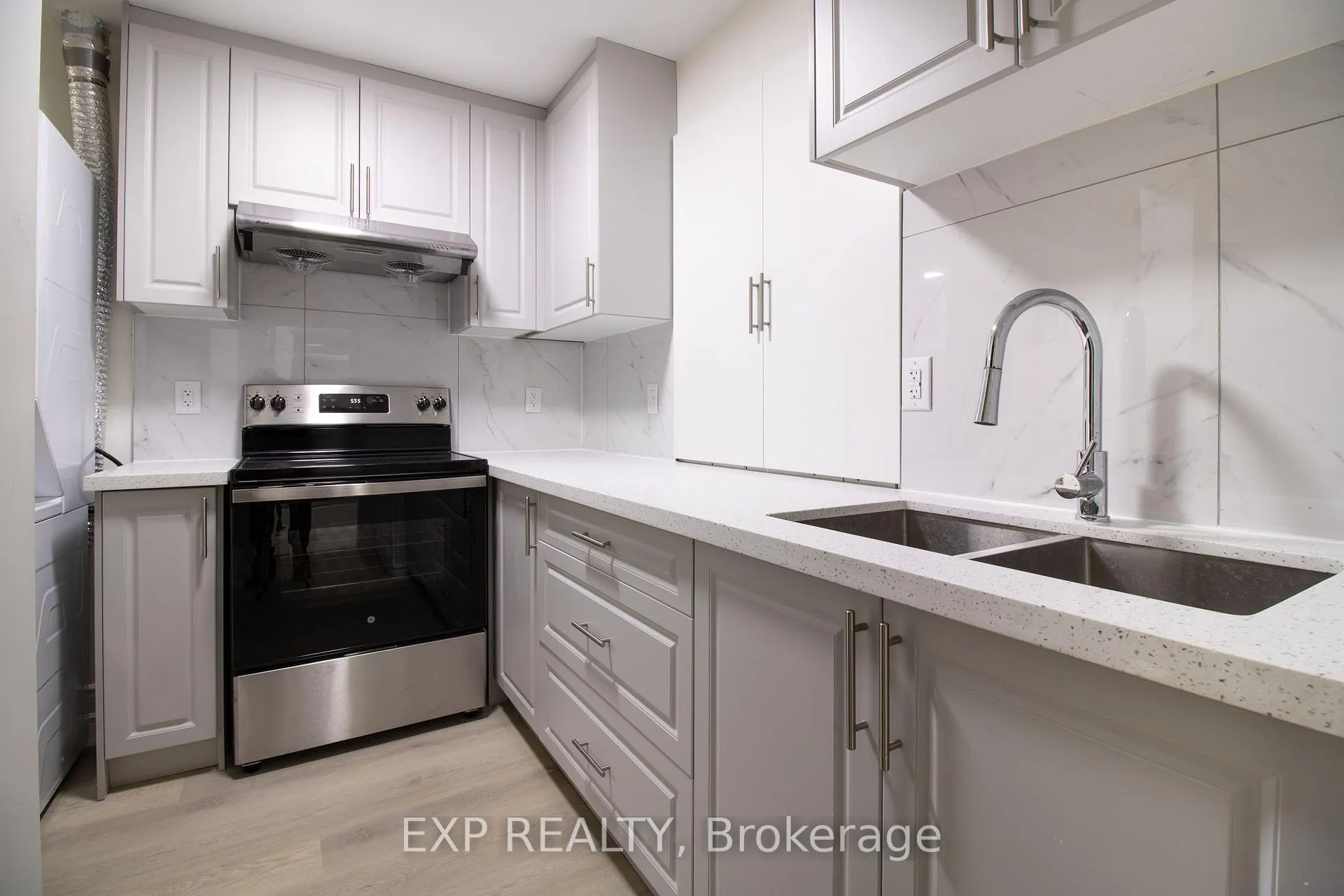 Photo 4 of 55 William Dunlop Street, Kitchener, Huron Park — HOMEH