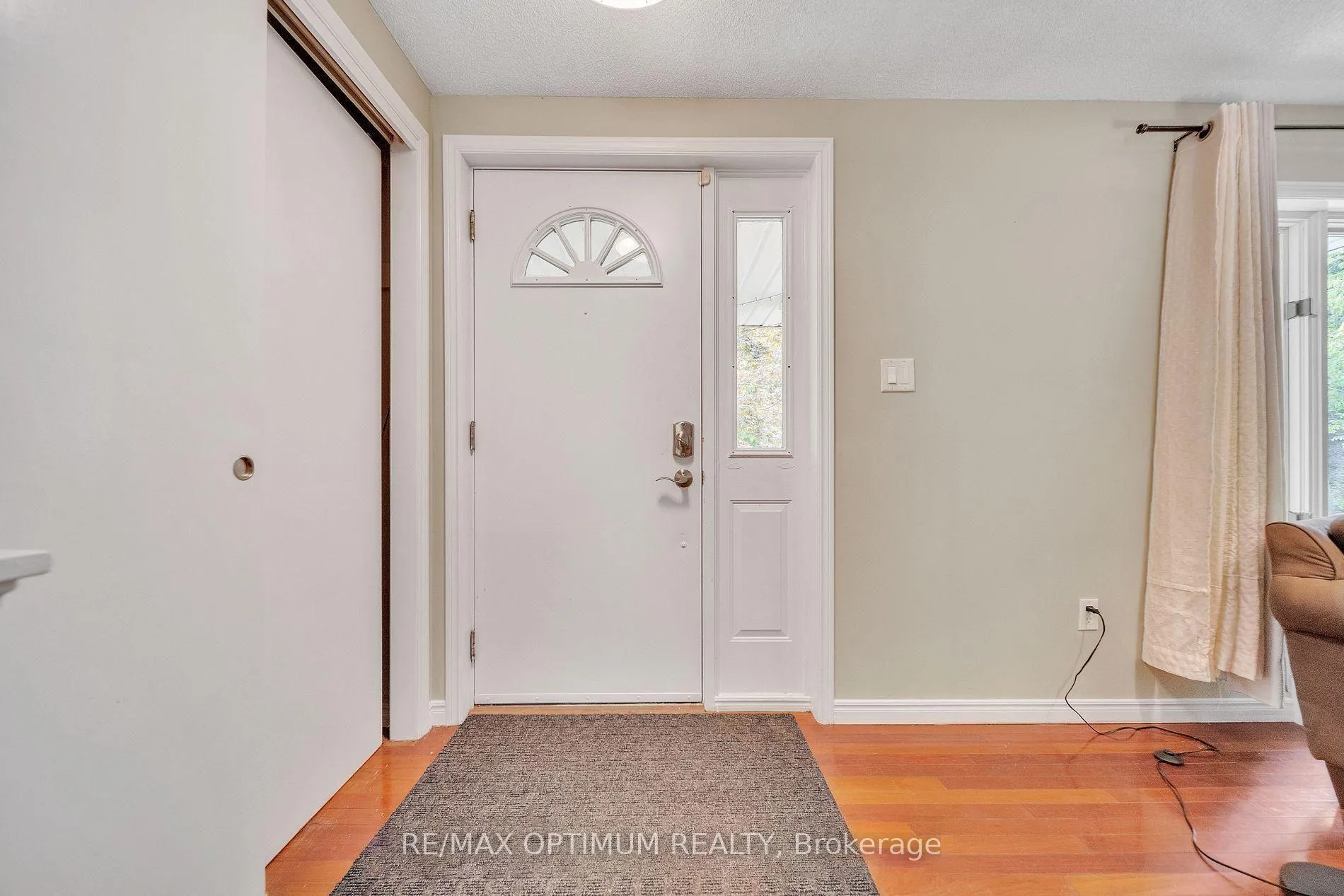 Photo 7 of 8295 Creditview Road, Brampton, Credit Valley — HOMEH