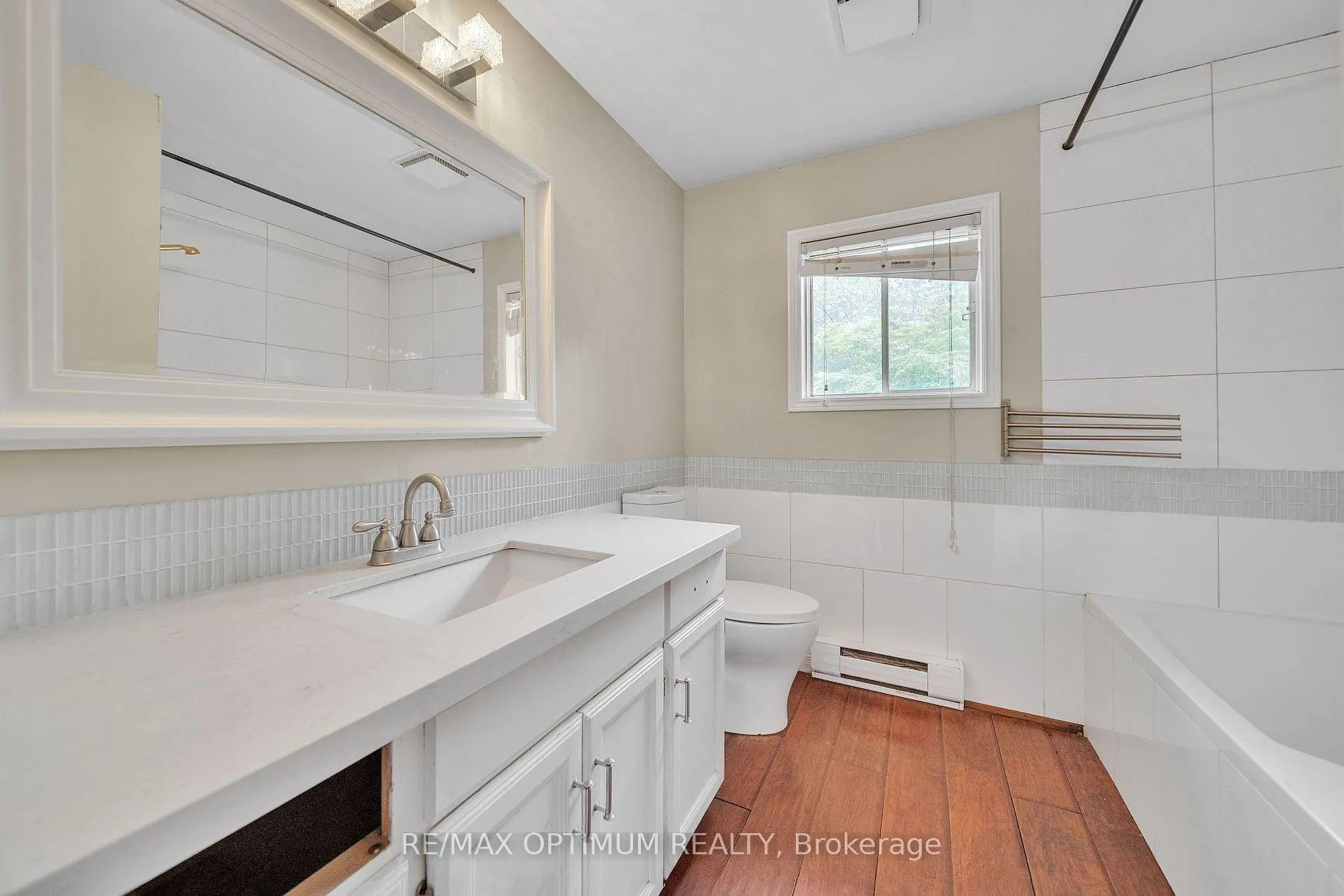Photo 14 of 8295 Creditview Road, Brampton, Credit Valley — HOMEH