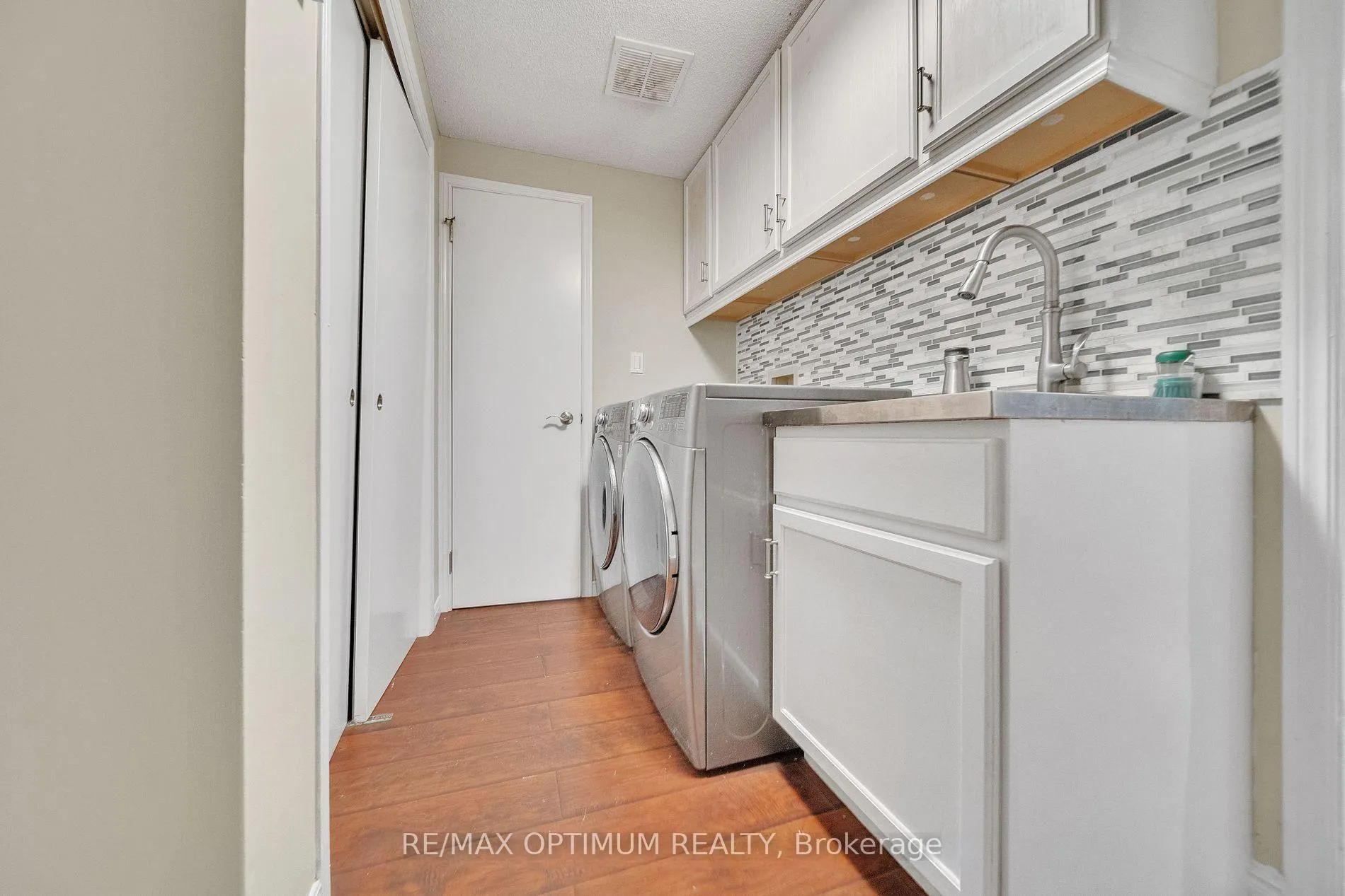Photo 17 of 8295 Creditview Road, Brampton, Credit Valley — HOMEH