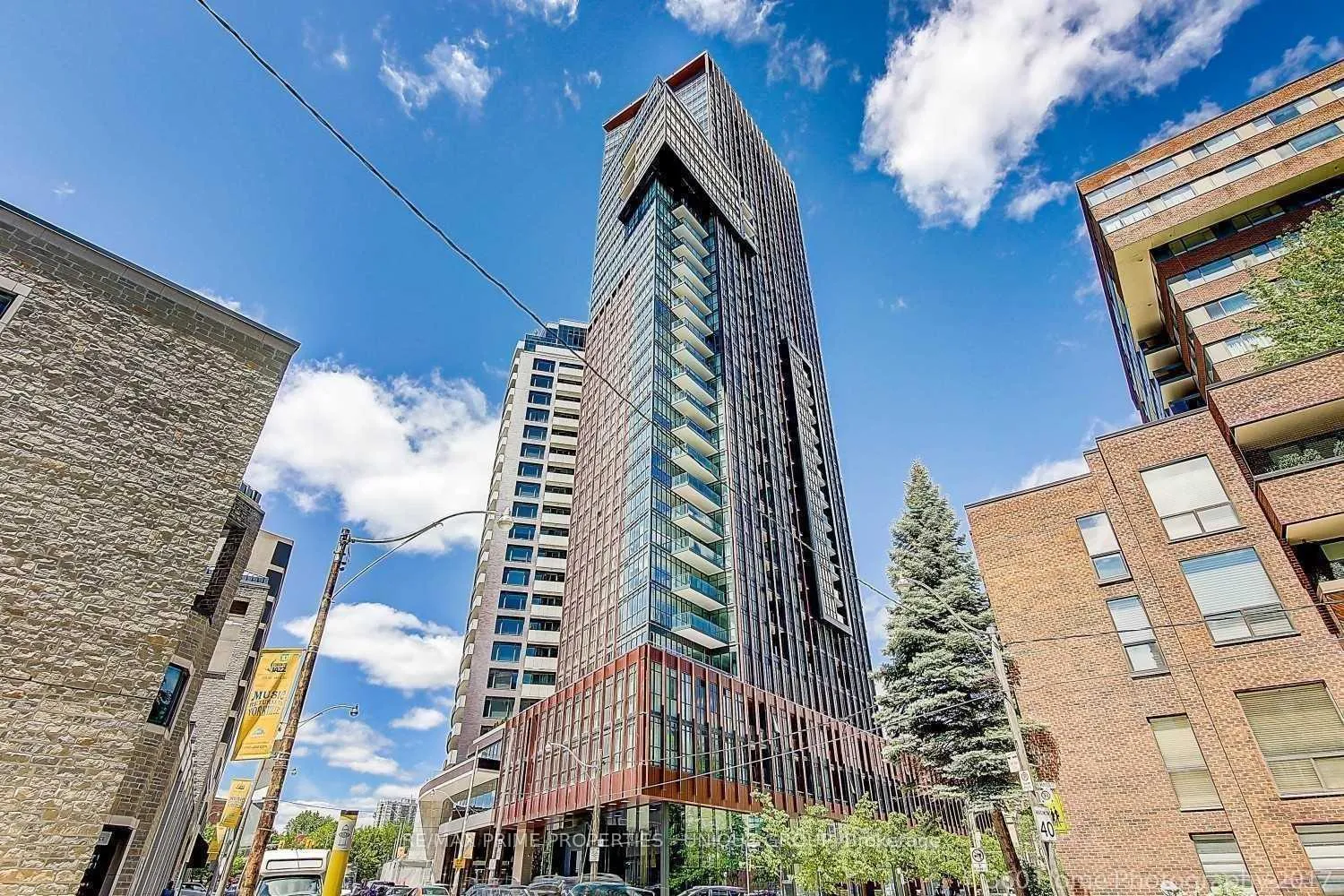 Photo 1 of 32 Davenport Avenue, Toronto, The Annex — HOMEH