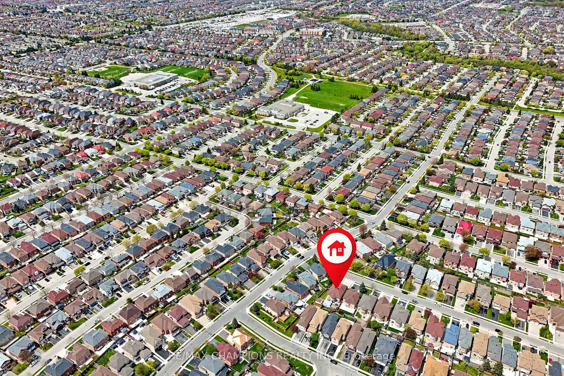 Photo 52 of 3 Fiddleneck Crescent, Brampton, Sandringham-Wellington — HOMEH