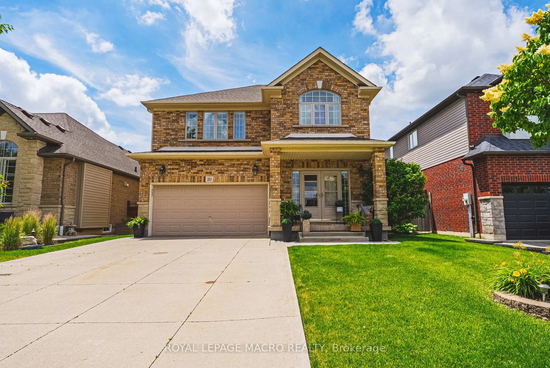 Photo 1 of 20 Degrow Crescent, Hamilton, Rural Glanbrook — HOMEH