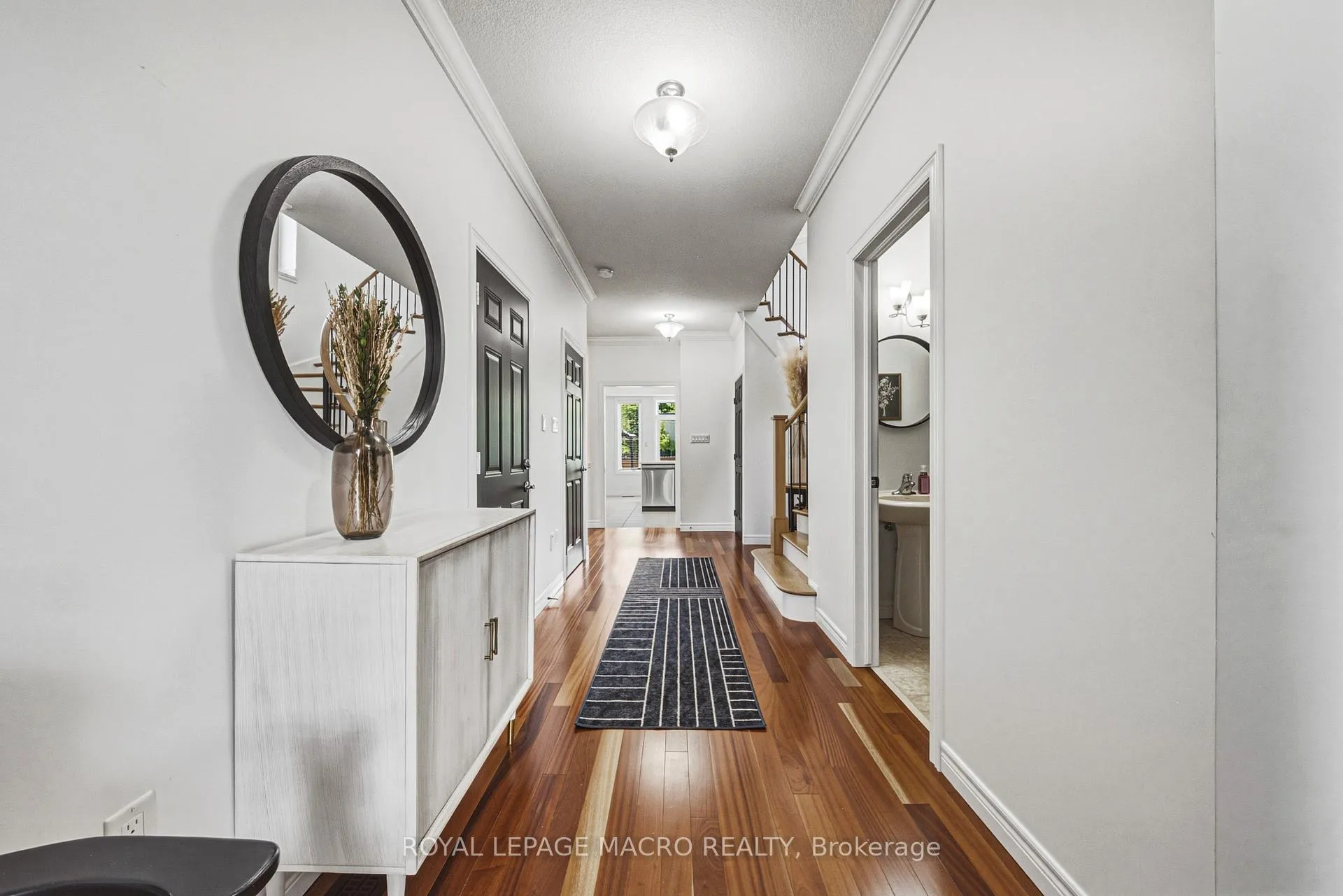 Photo 8 of 20 Degrow Crescent, Hamilton, Rural Glanbrook — HOMEH