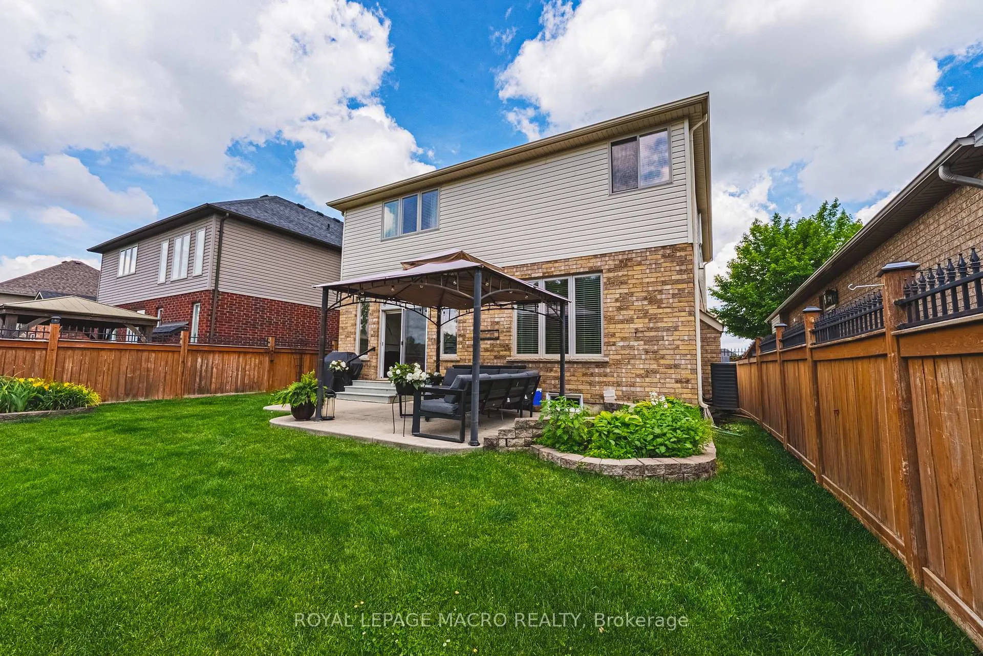 Photo 40 of 20 Degrow Crescent, Hamilton, Rural Glanbrook — HOMEH