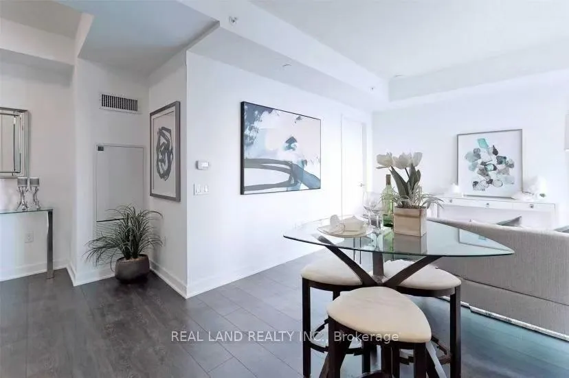 Photo 3 of Unit 2811, 125 Blue Jays Way, Toronto, Waterfront Communities — HOMEH