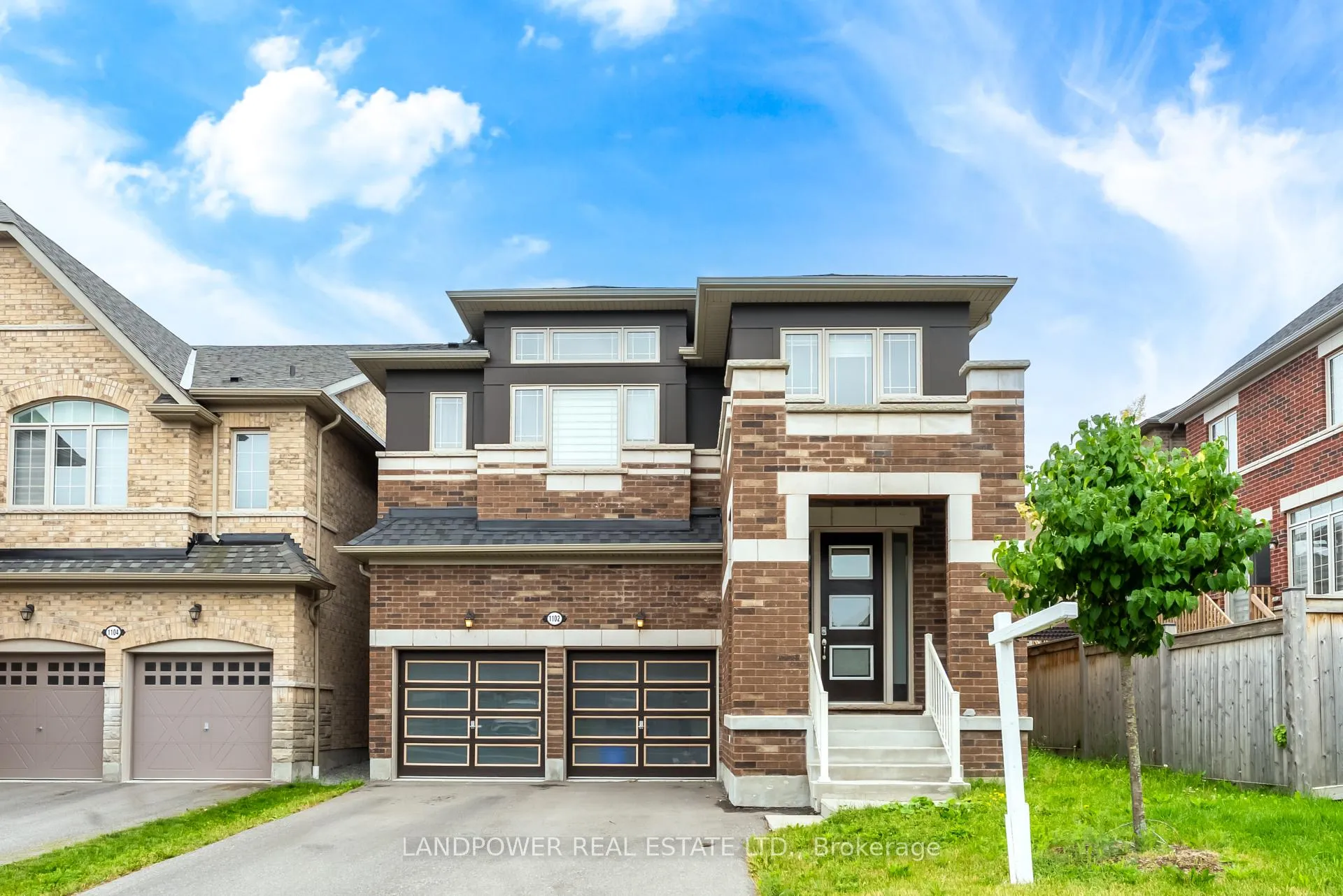 Photo 1 of 1102 Sepia Square, Pickering, Rural Pickering — HOMEH