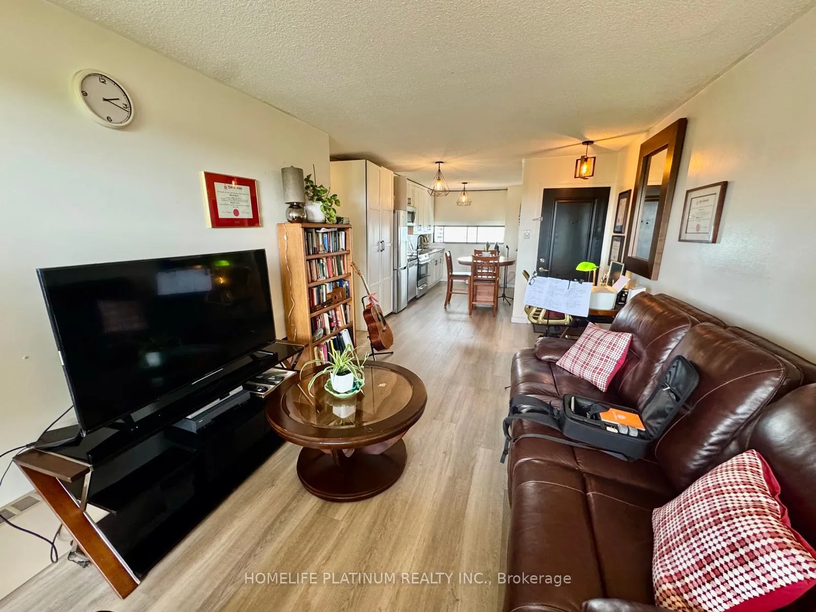 Photo 4 of 4645 Jane Street, North York, Black Creek — HOMEH