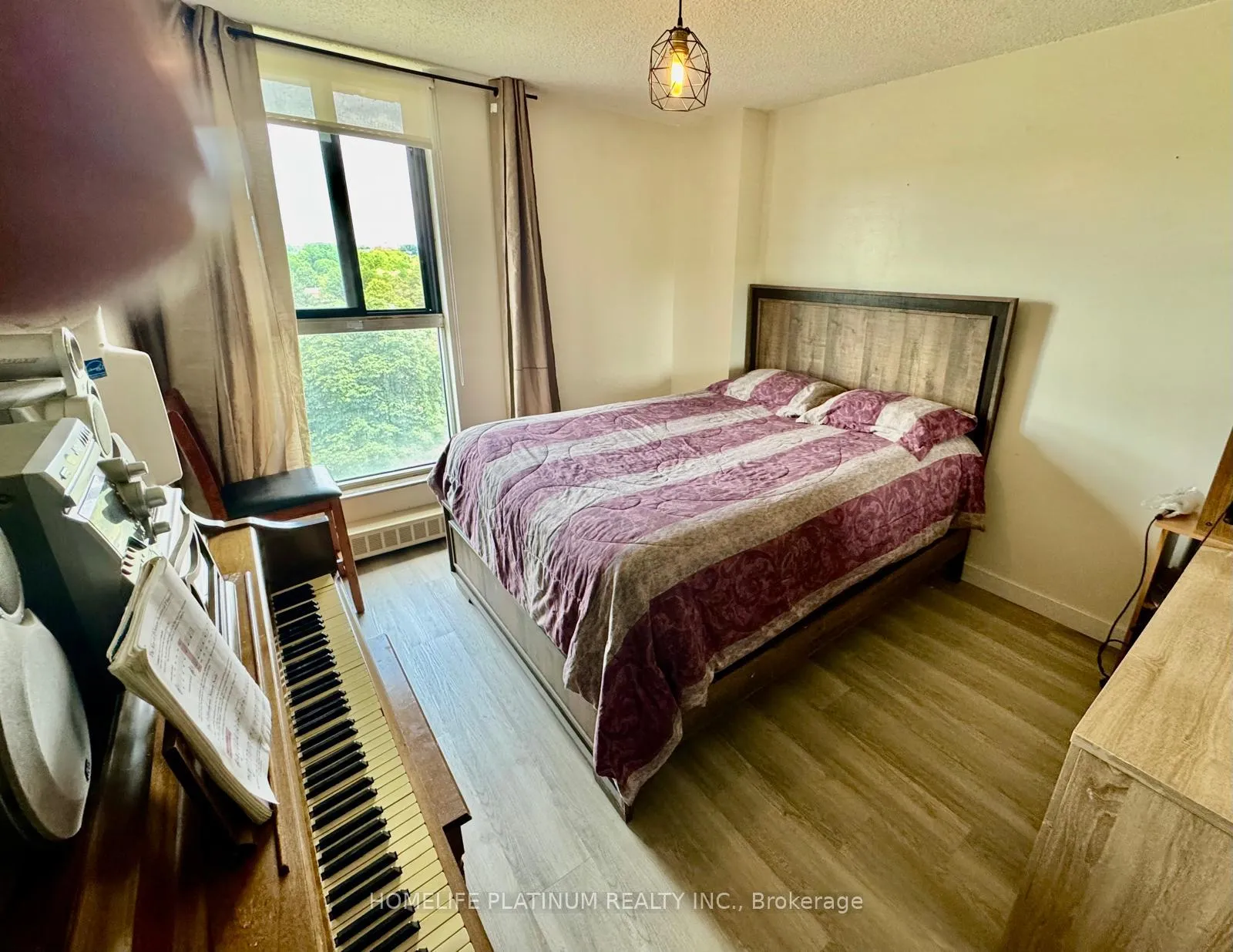 Photo 8 of 4645 Jane Street, North York, Black Creek — HOMEH