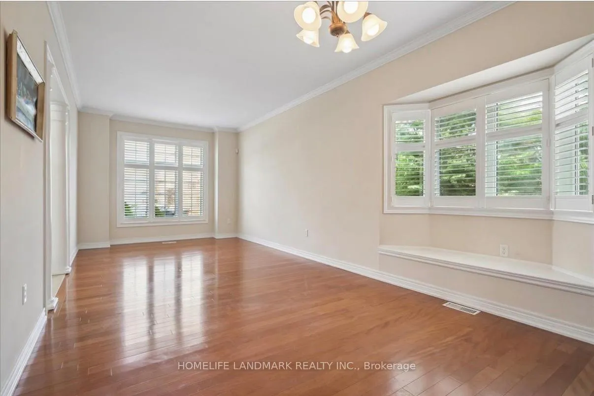 Photo 3 of 2348 Tesla Crescent, Oakville, Joshua Creek — HOMEH