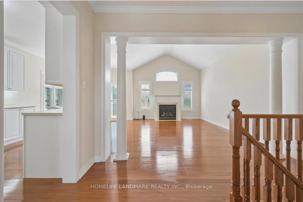 Photo 5 of 2348 Tesla Crescent, Oakville, Joshua Creek — HOMEH