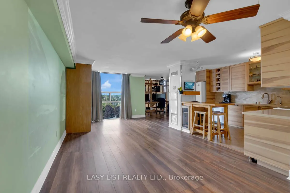 Photo 5 of Unit 810, 20 Harding Boulevard W, Richmond Hill, North Richvale — HOMEH