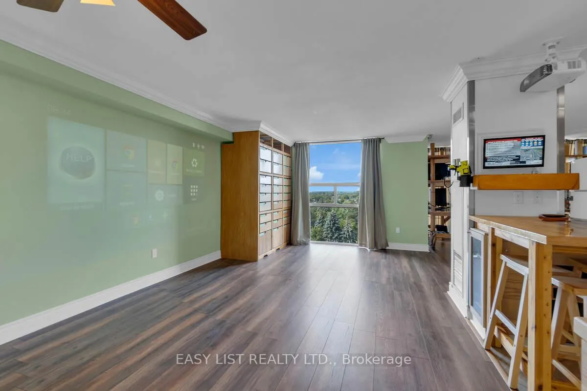 Photo 6 of Unit 810, 20 Harding Boulevard W, Richmond Hill, North Richvale — HOMEH