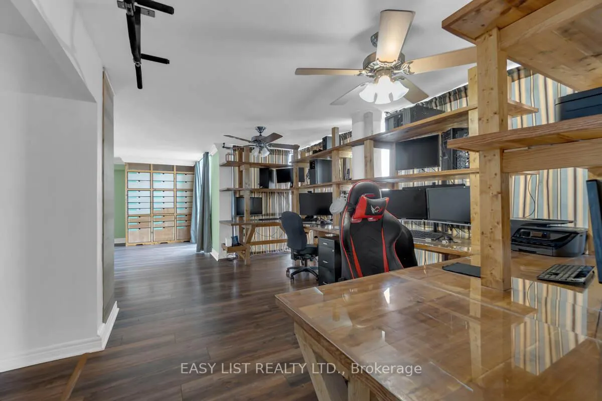 Photo 14 of Unit 810, 20 Harding Boulevard W, Richmond Hill, North Richvale — HOMEH