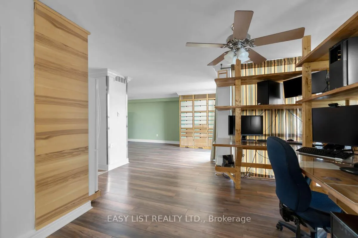 Photo 15 of Unit 810, 20 Harding Boulevard W, Richmond Hill, North Richvale — HOMEH