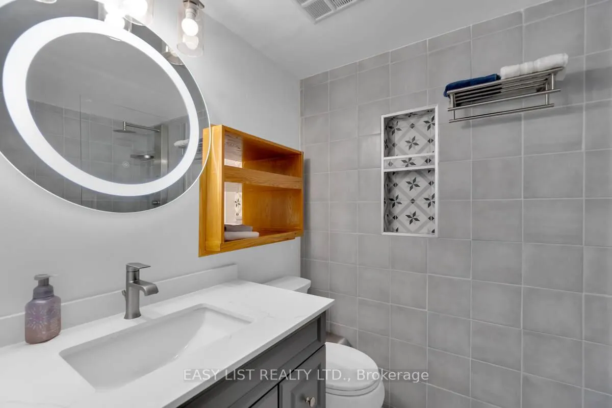 Photo 18 of Unit 810, 20 Harding Boulevard W, Richmond Hill, North Richvale — HOMEH