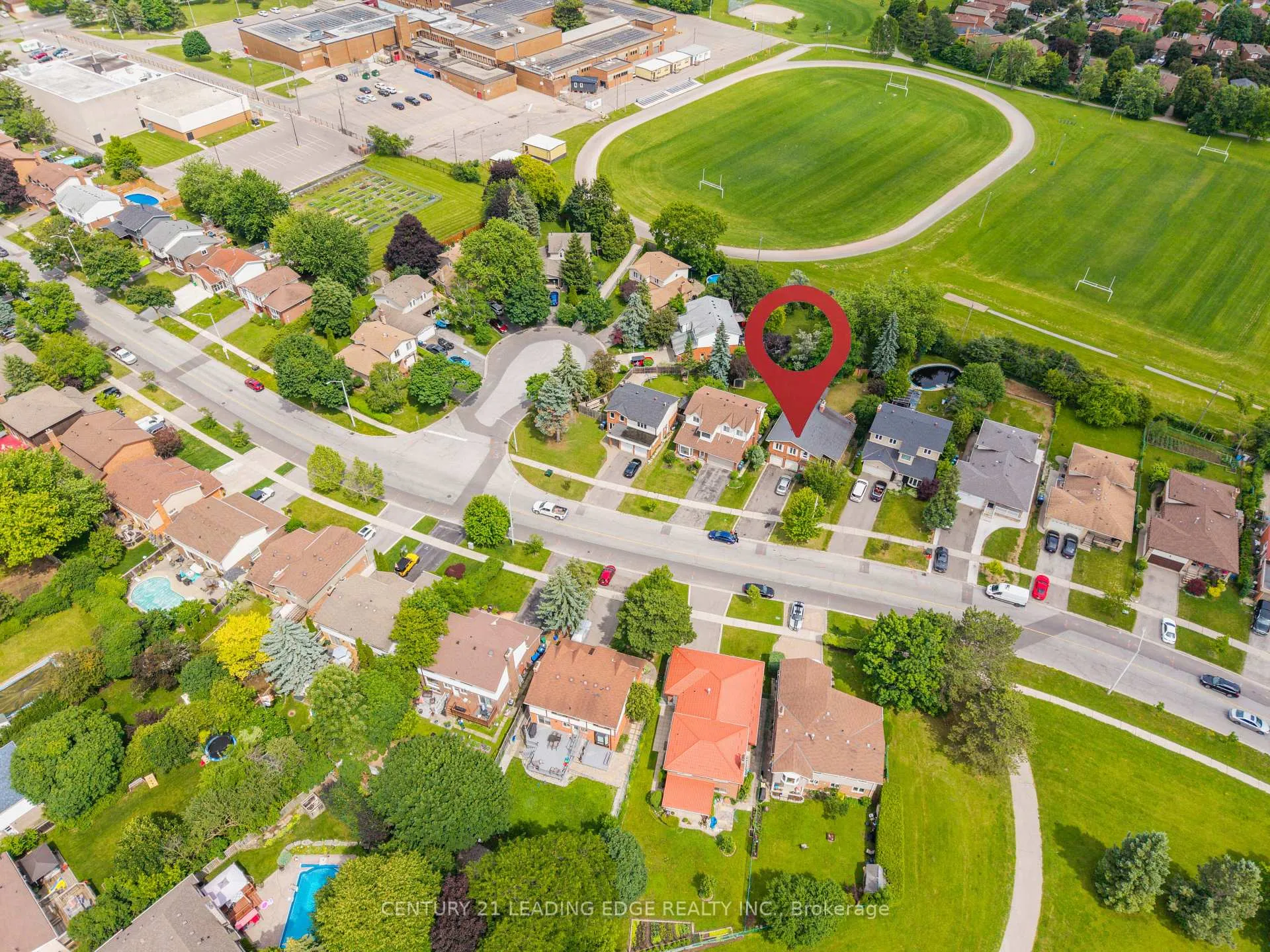 Photo 5 of 127 Elgin Drive, Brampton, Brampton South — HOMEH