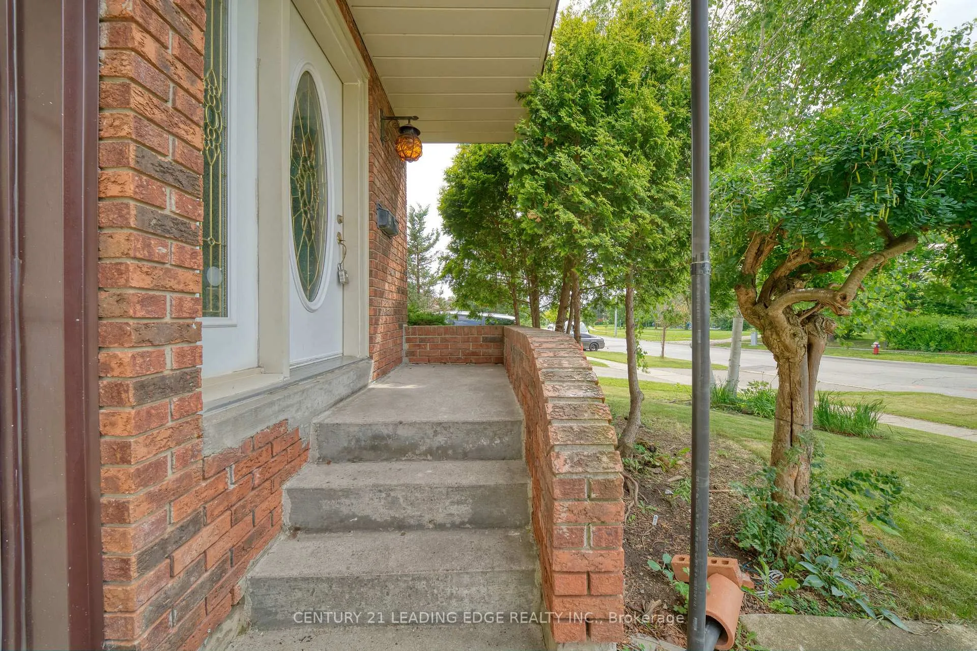 Photo 9 of 127 Elgin Drive, Brampton, Brampton South — HOMEH