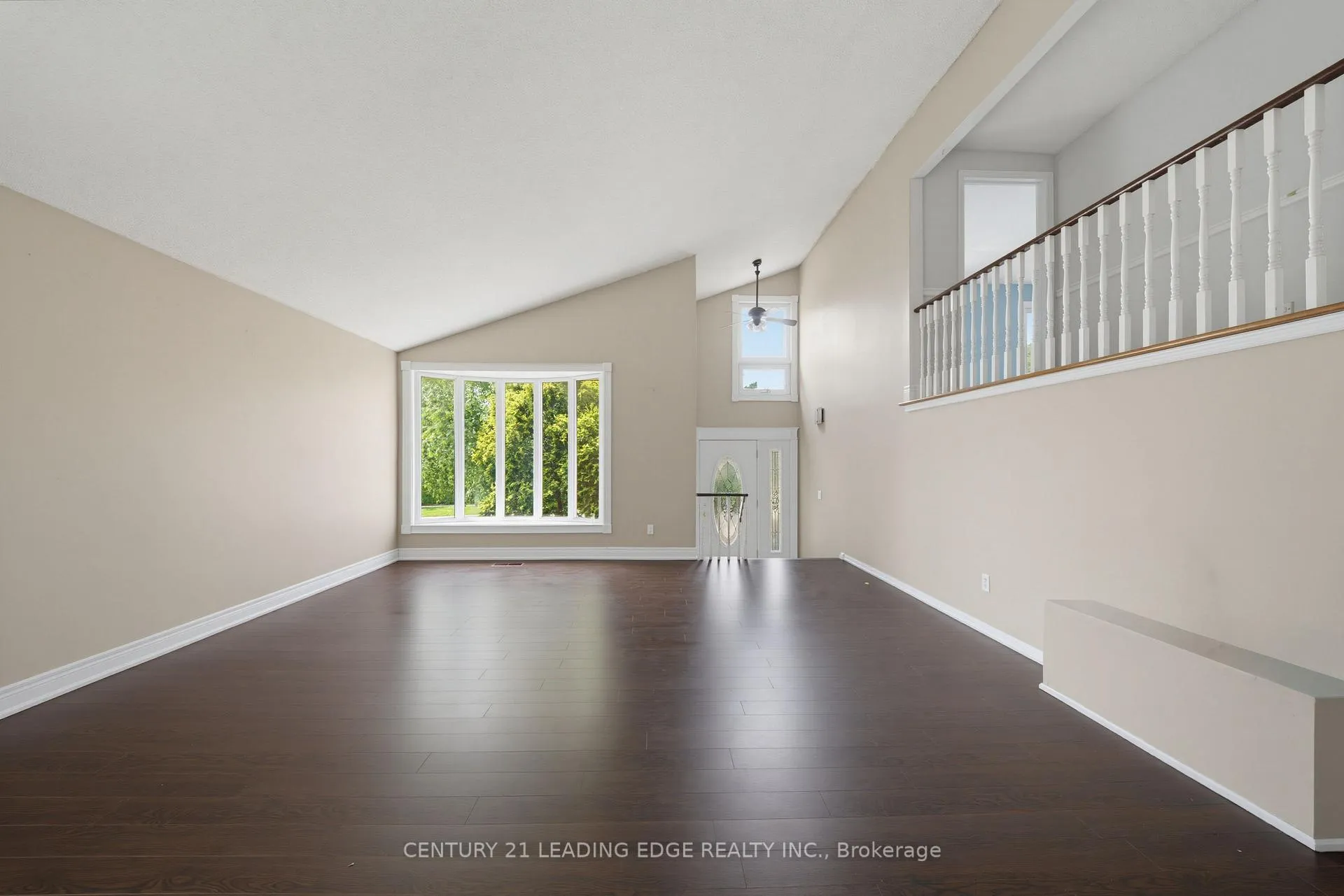 Photo 10 of 127 Elgin Drive, Brampton, Brampton South — HOMEH
