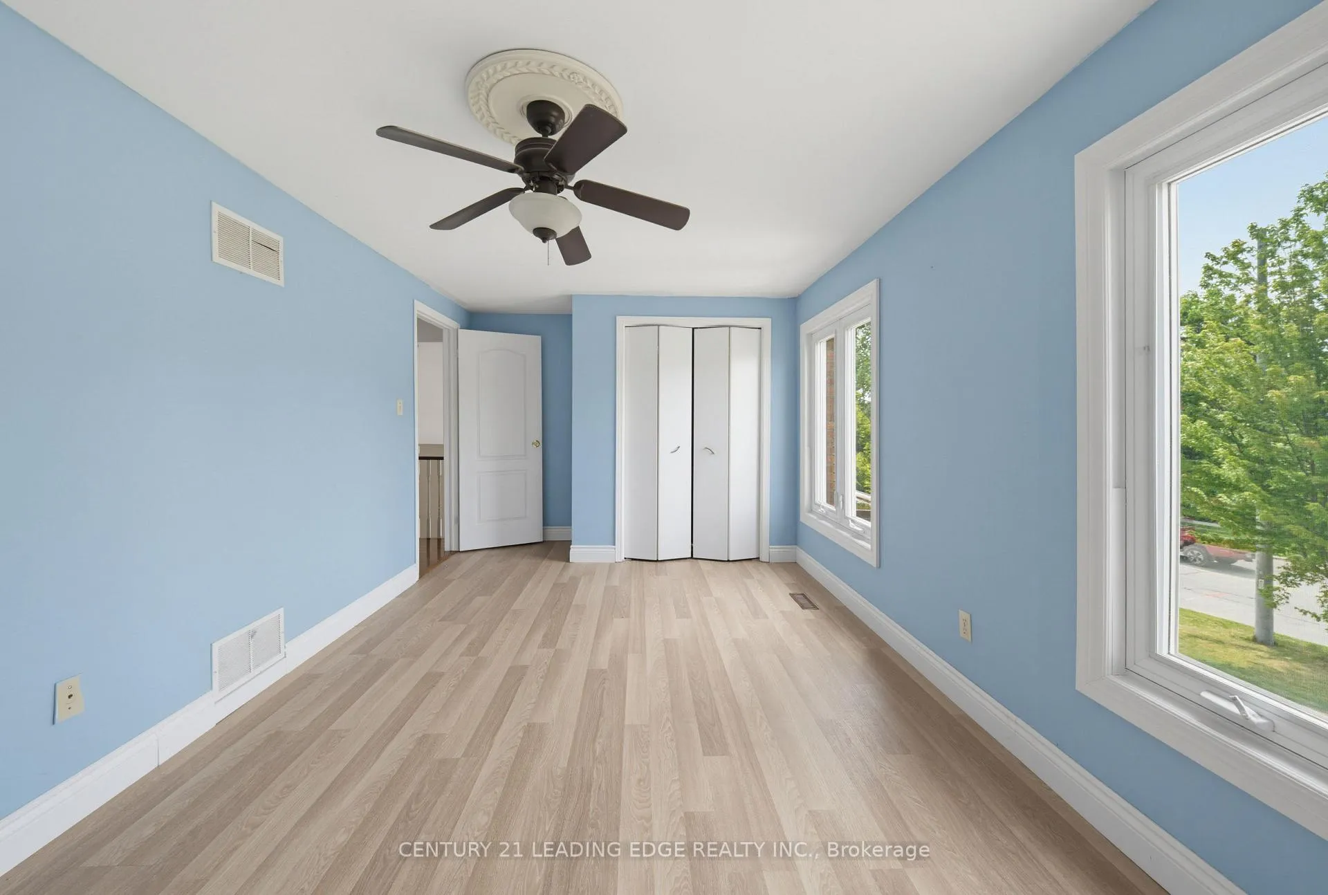 Photo 26 of 127 Elgin Drive, Brampton, Brampton South — HOMEH