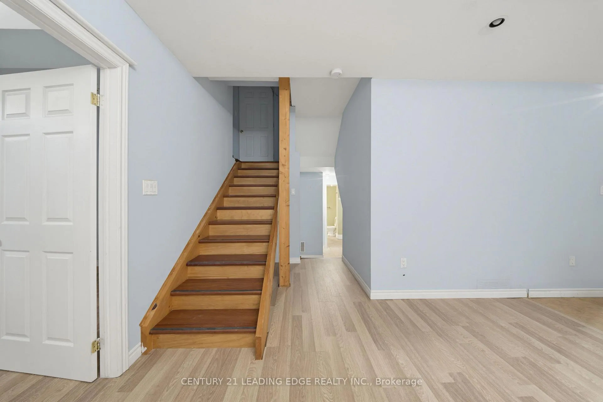 Photo 34 of 127 Elgin Drive, Brampton, Brampton South — HOMEH