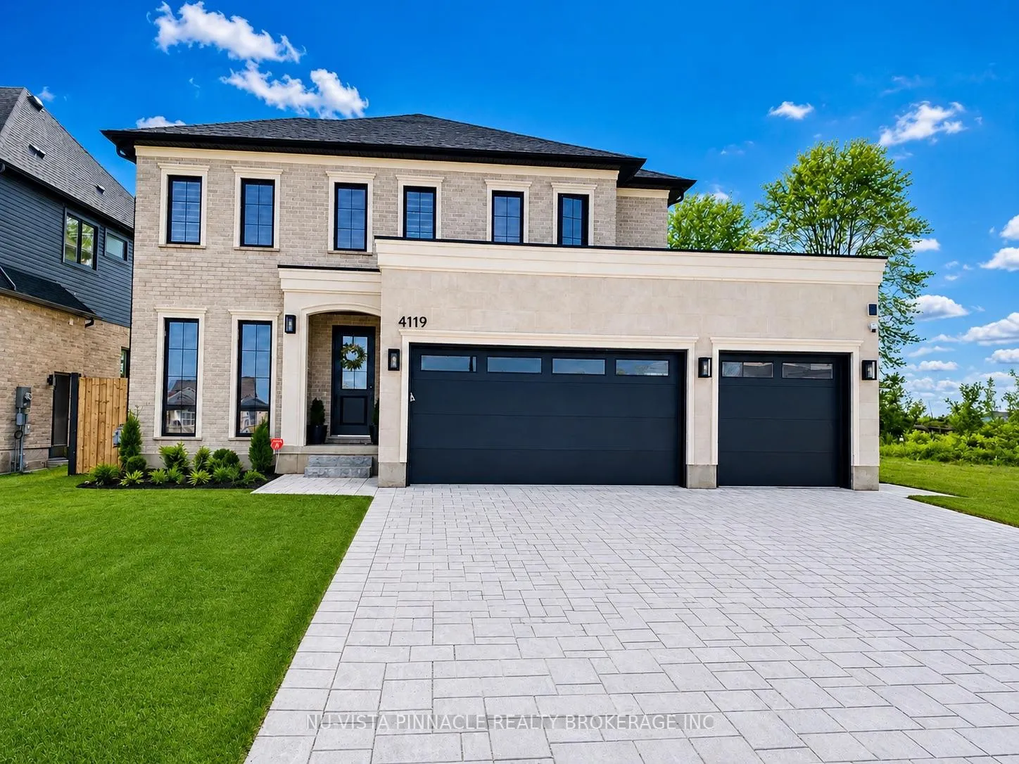 Photo 2 of 4119 Fallingbrook Road, London, South V — HOMEH