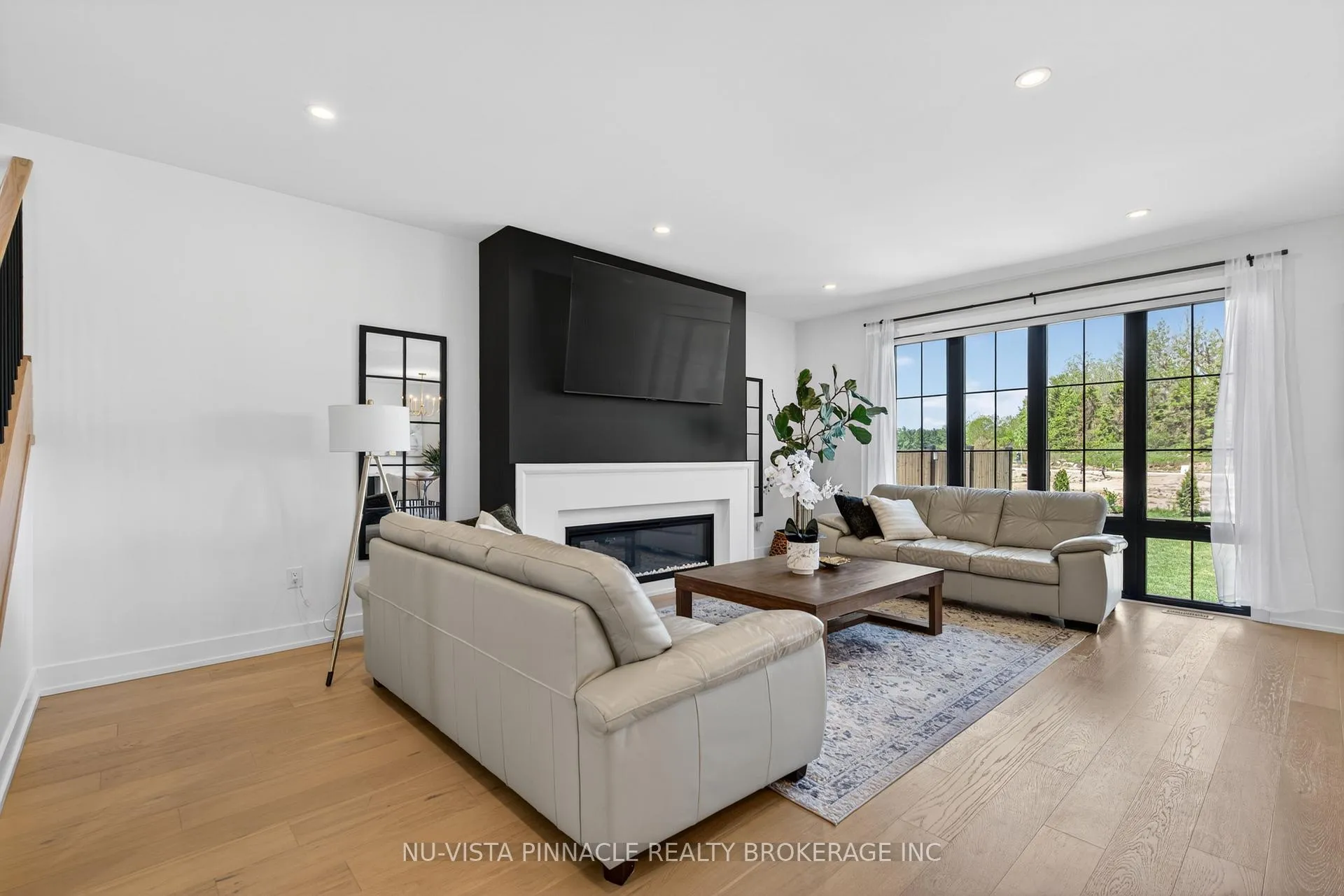 Photo 7 of 4119 Fallingbrook Road, London, South V — HOMEH
