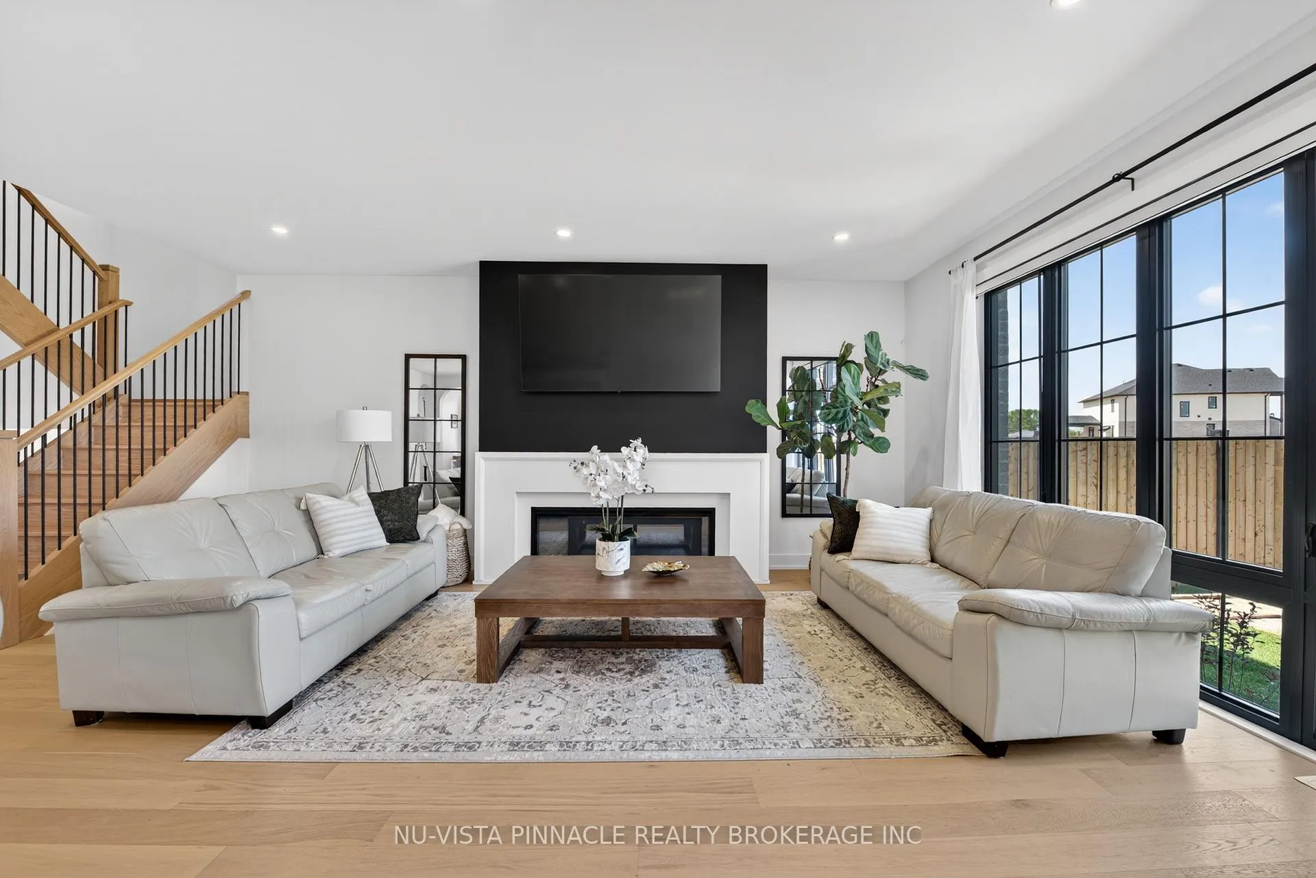 Photo 8 of 4119 Fallingbrook Road, London, South V — HOMEH