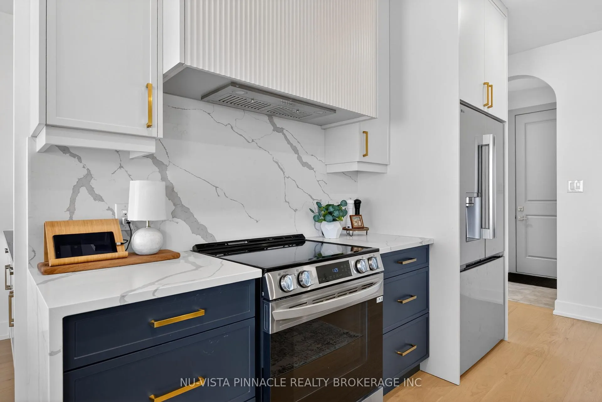 Photo 14 of 4119 Fallingbrook Road, London, South V — HOMEH