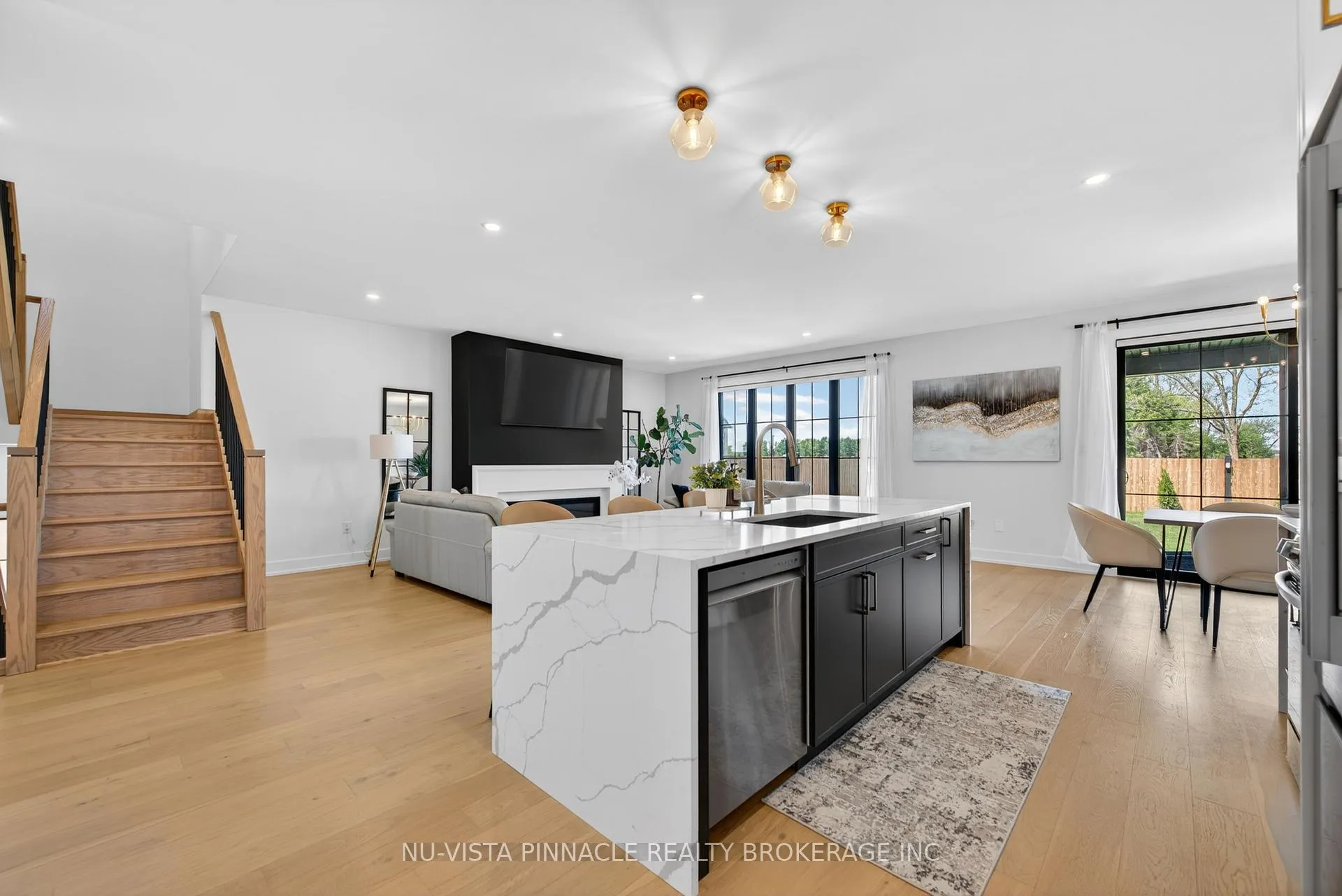 Photo 18 of 4119 Fallingbrook Road, London, South V — HOMEH