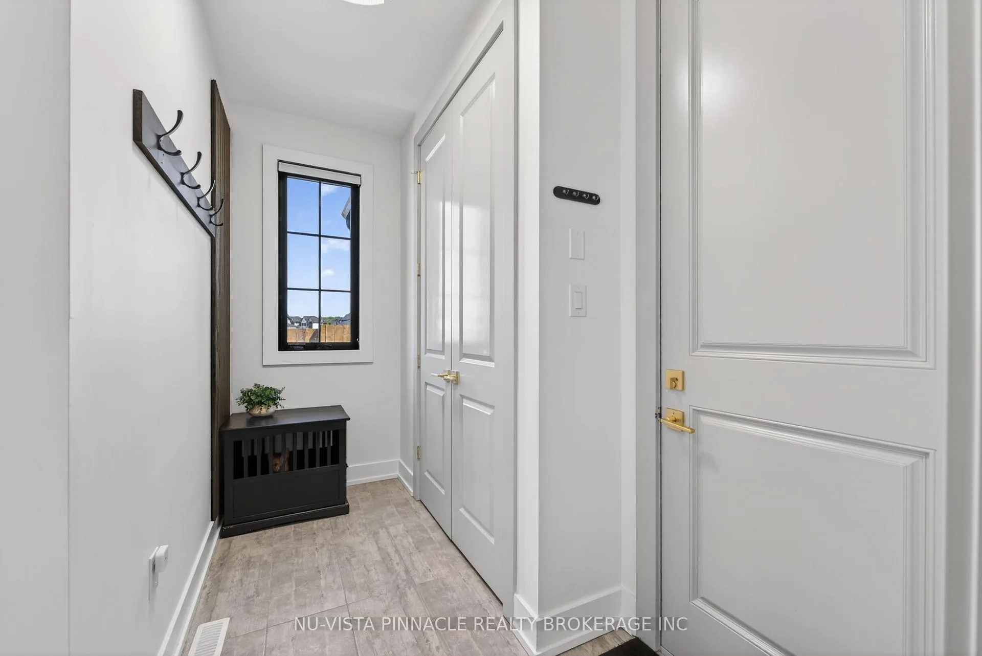 Photo 21 of 4119 Fallingbrook Road, London, South V — HOMEH