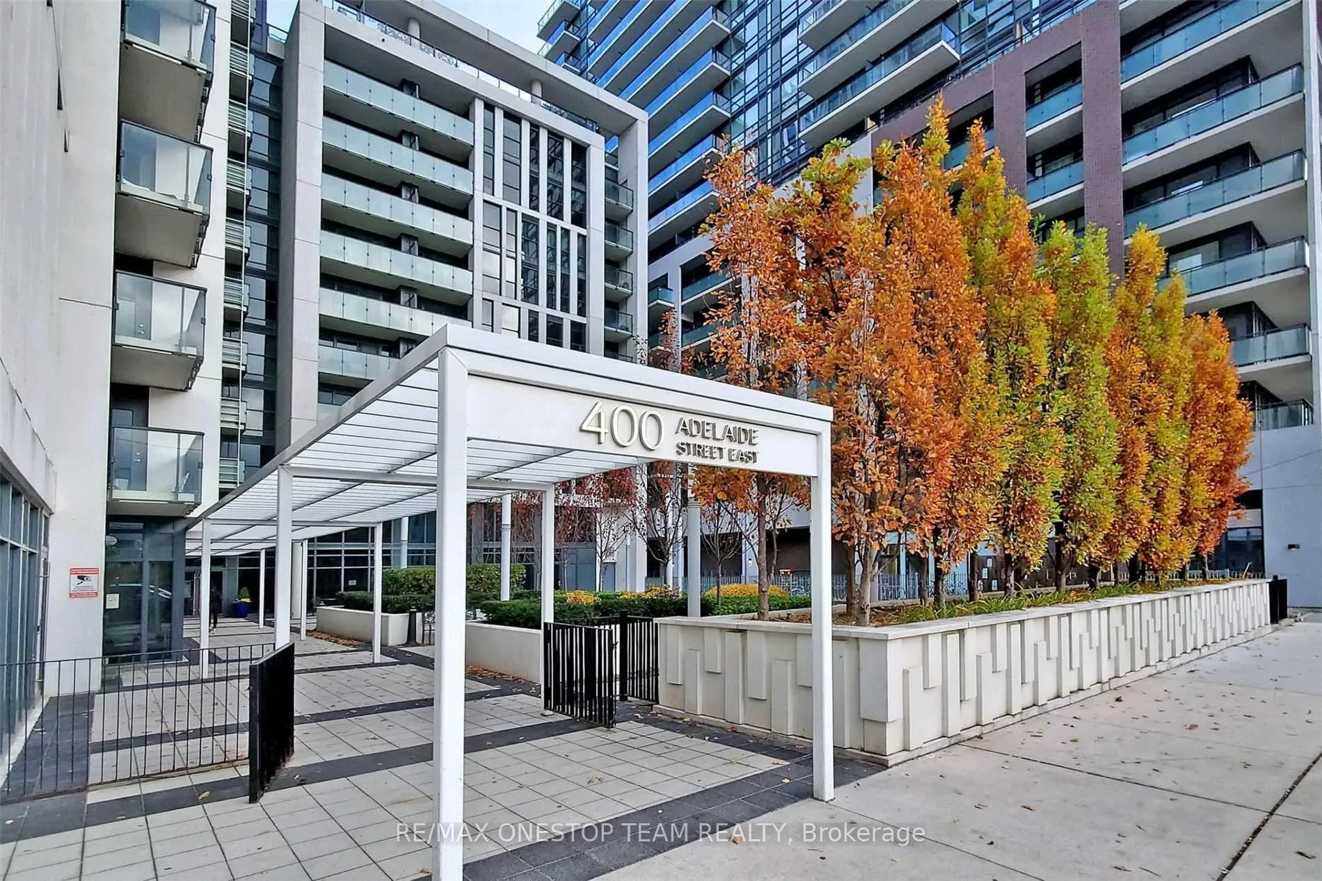 Photo 1 of Unit 808, 400 Adelaide Street E, Toronto, Moss Park — HOMEH