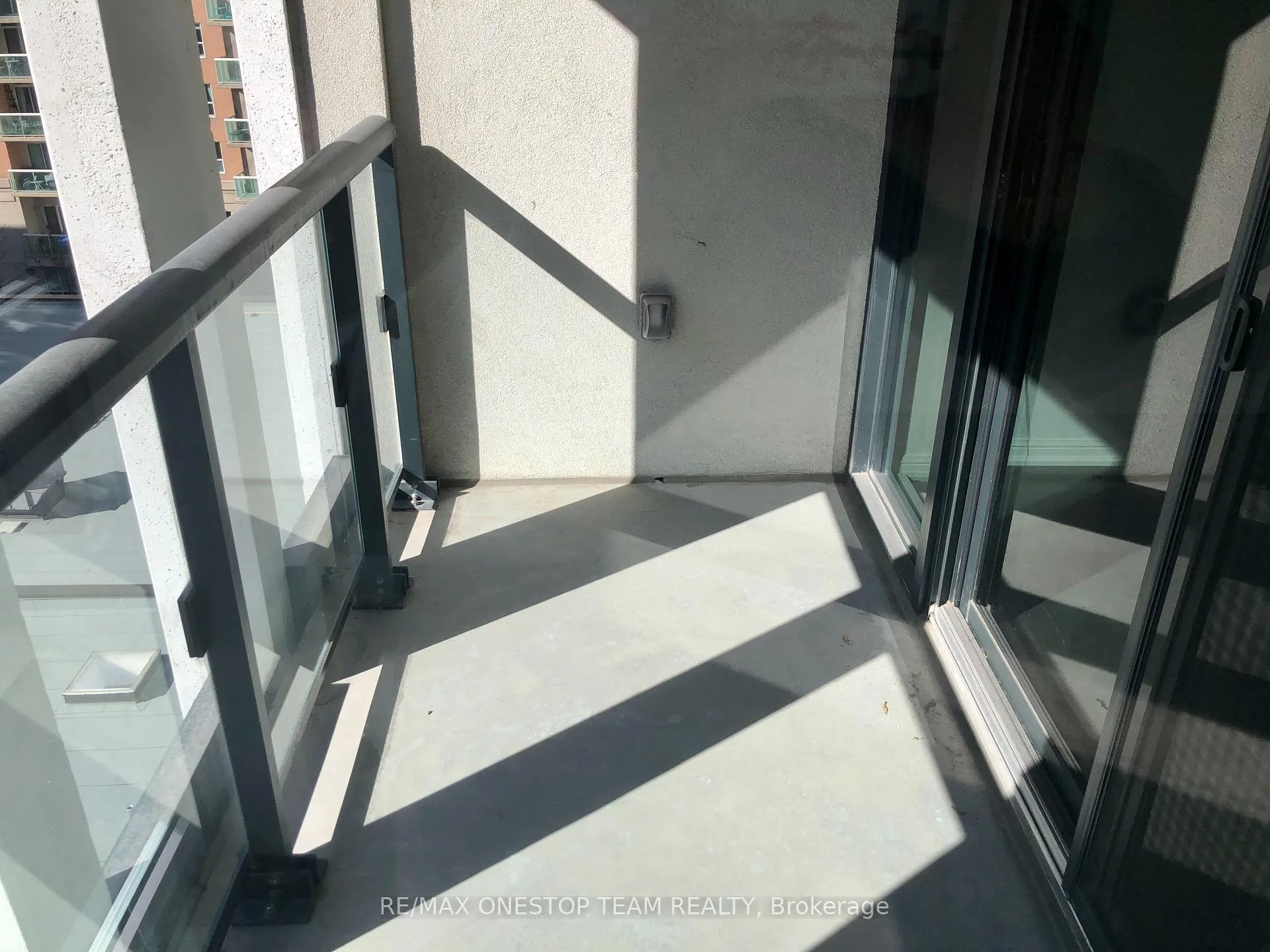 Photo 13 of Unit 808, 400 Adelaide Street E, Toronto, Moss Park — HOMEH