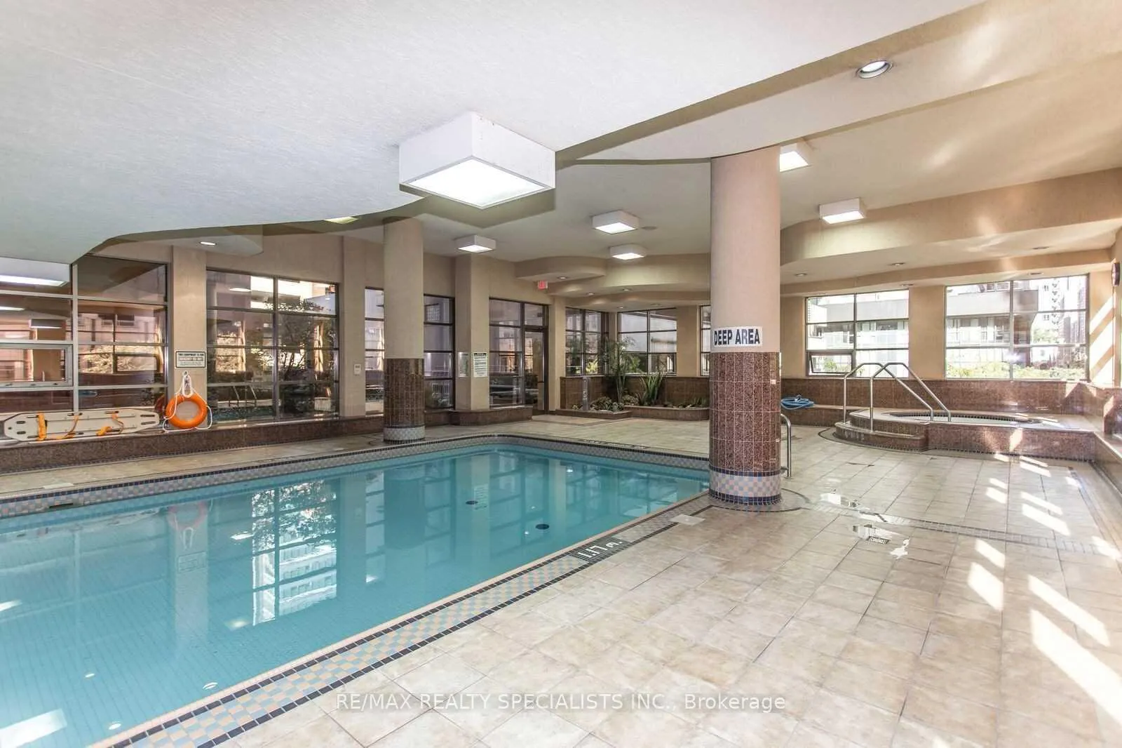 Photo 16 of Unit 712, 736 Bay Street, Toronto, Bay Street Corridor — HOMEH