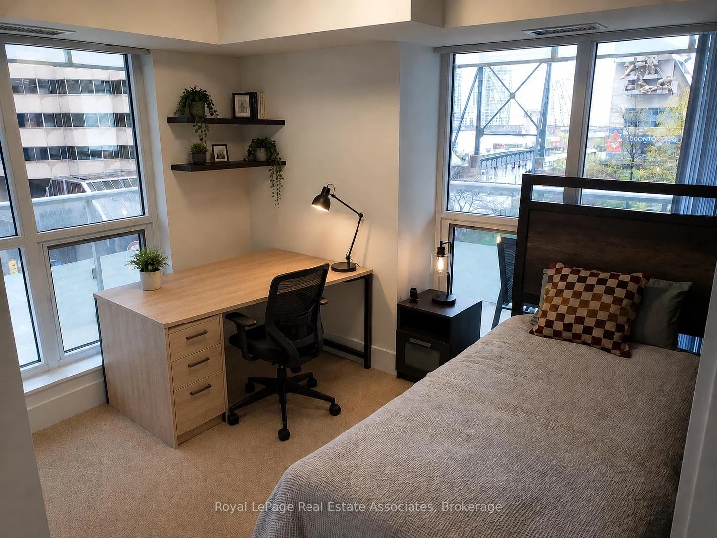Photo 7 of Unit 611, 300 Front Street W, Toronto, Waterfront Communities — HOMEH