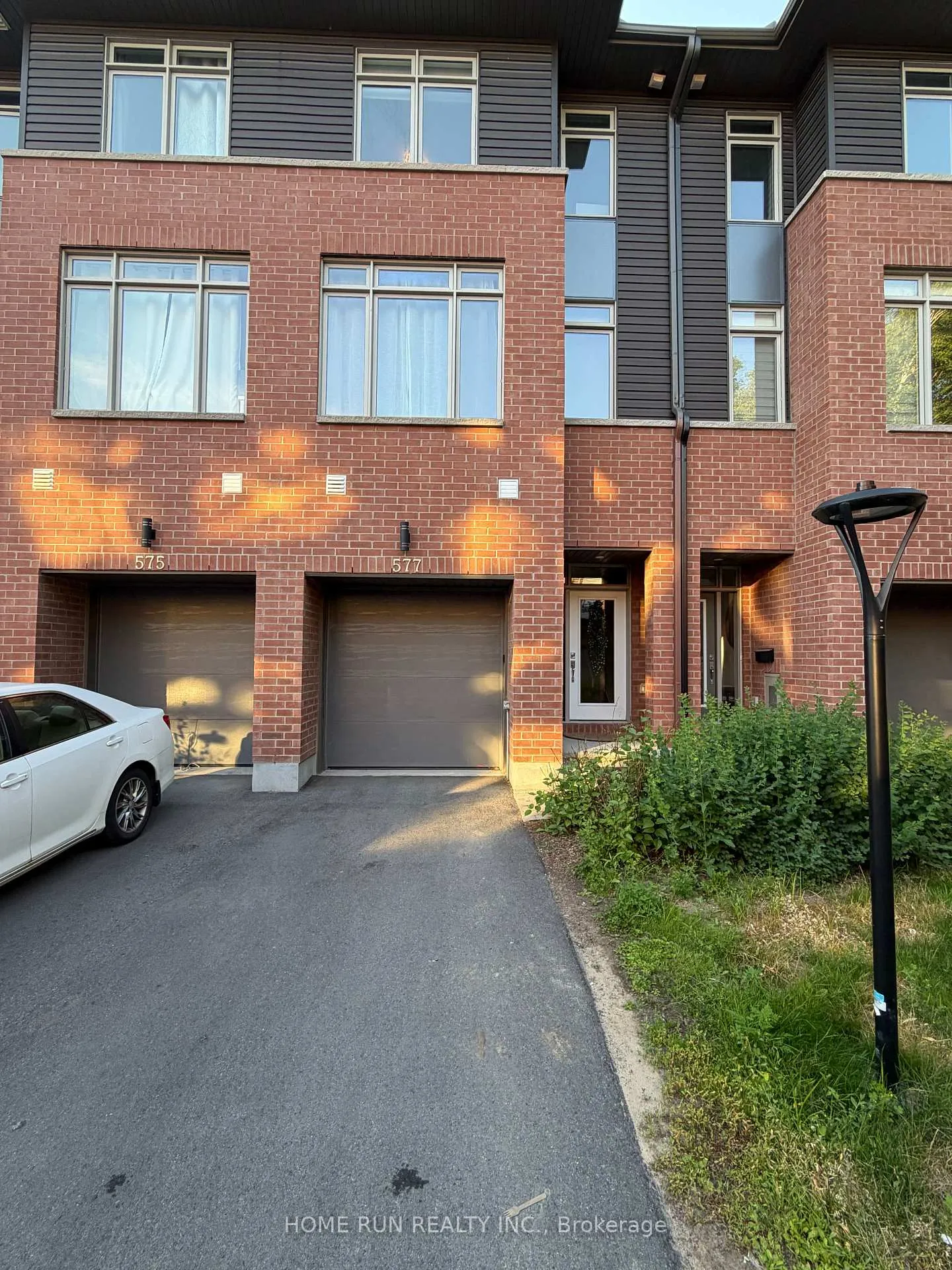Photo 1 of 577 Halo Private, Ottawa, Chapel Hill — HOMEH