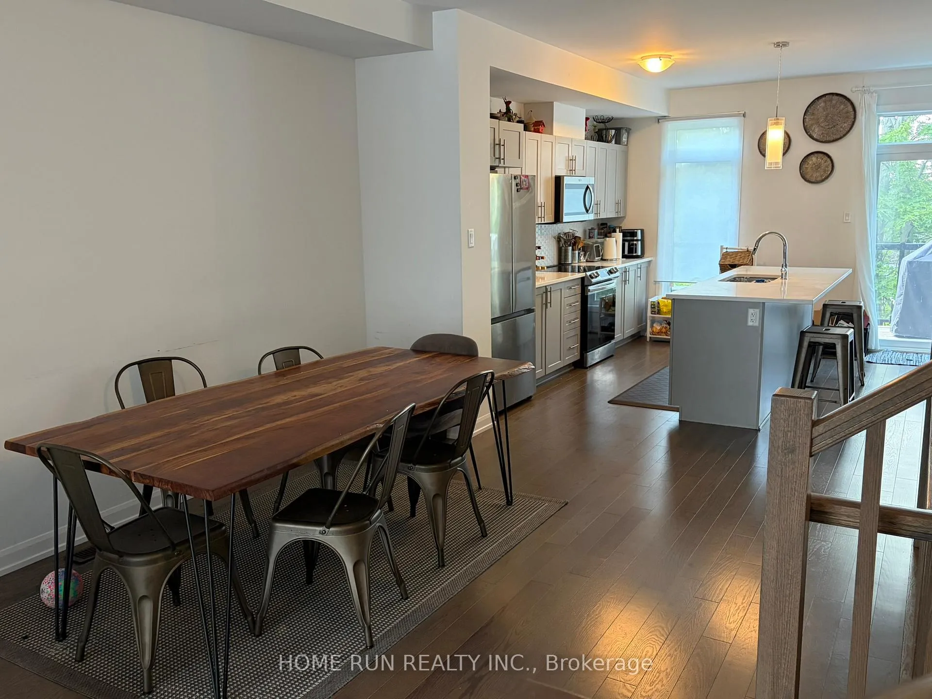 Photo 5 of 577 Halo Private, Ottawa, Chapel Hill — HOMEH