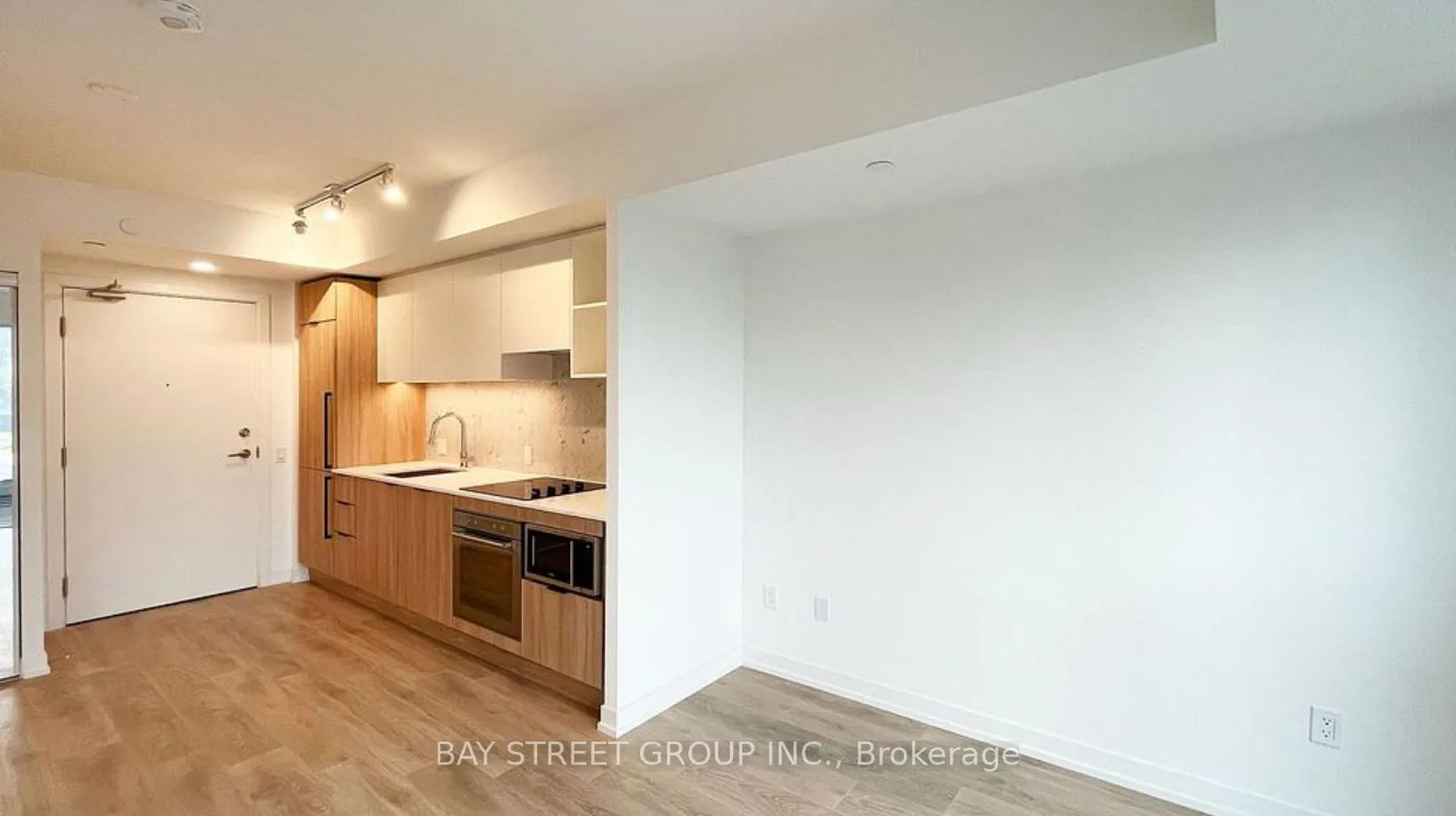 Front of Unit 3506, 82 Dalhousie Street