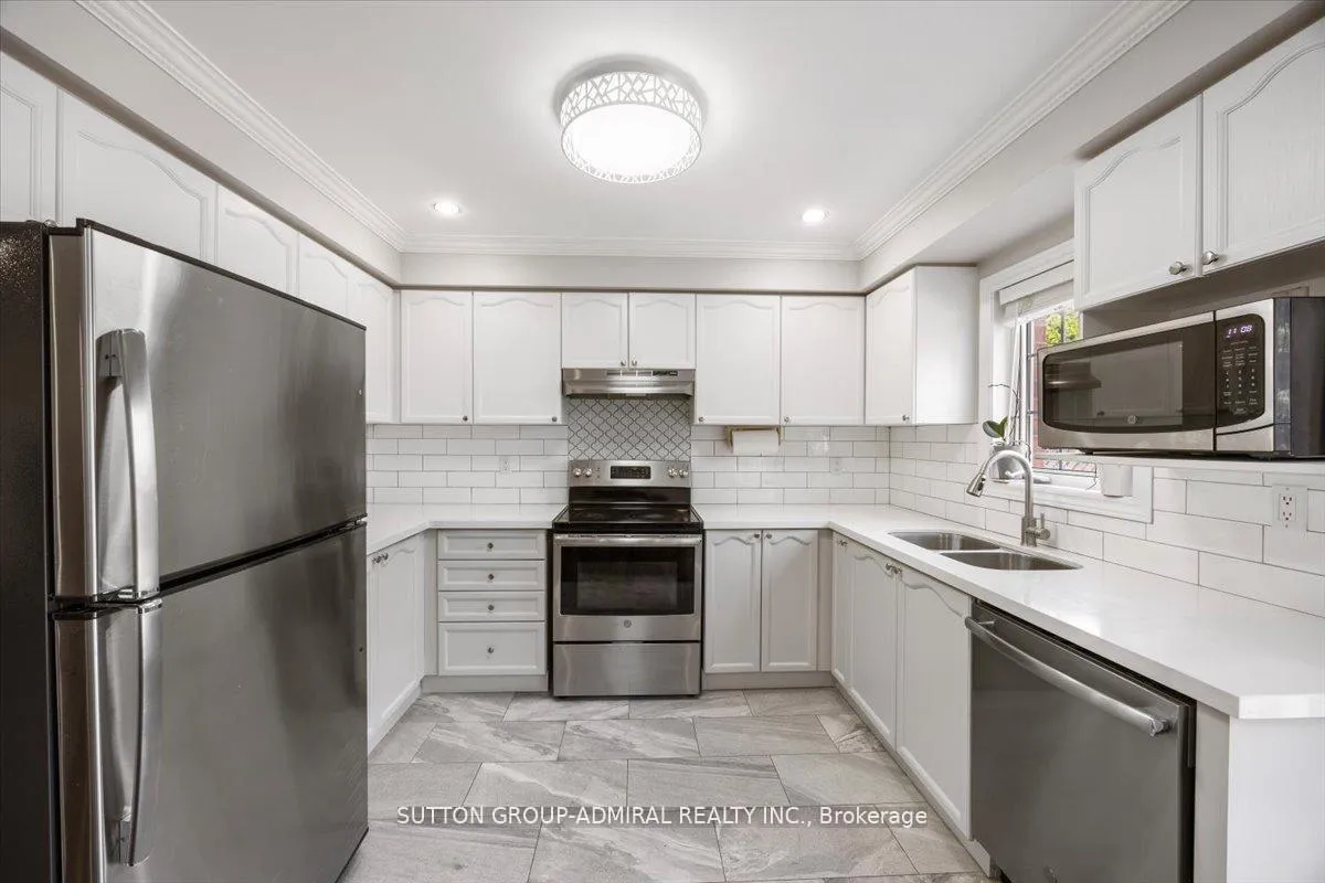 Photo 6 of 152 Maple Sugar Lane, Vaughan, Patterson — HOMEH
