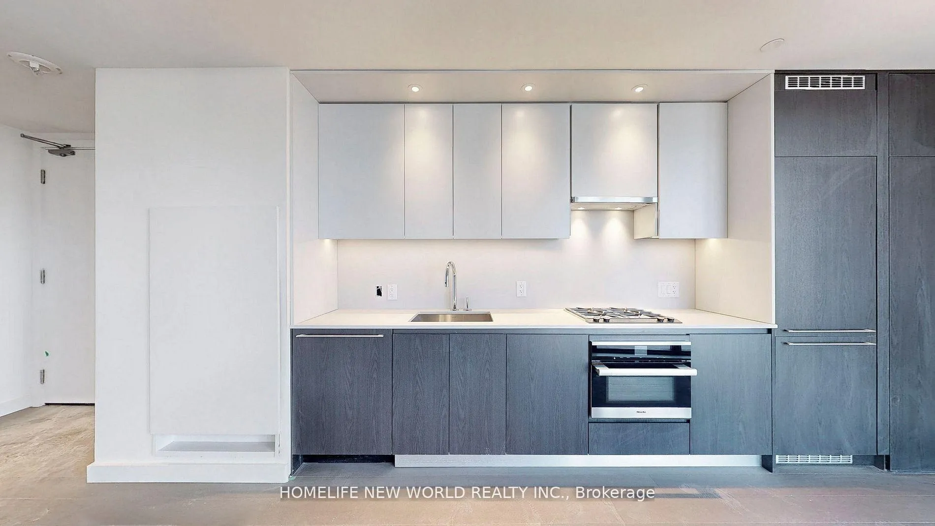 Photo 4 of Unit 2504, 81 Wellesley Street E, Toronto, Church-Yonge Corridor — HOMEH