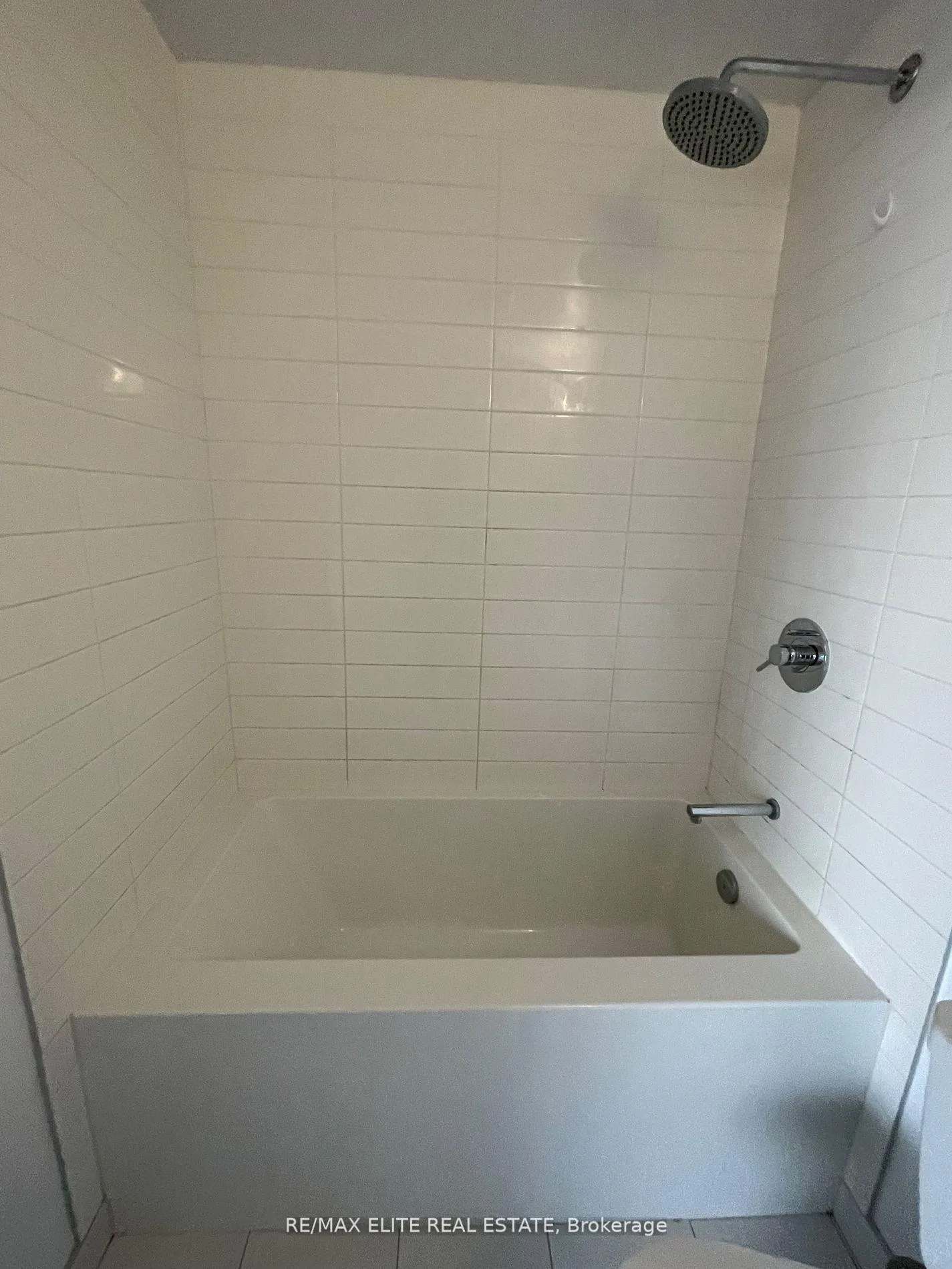 Photo 10 of Unit 1105, 2221 Yonge Street, Toronto, Mount Pleasant West — HOMEH