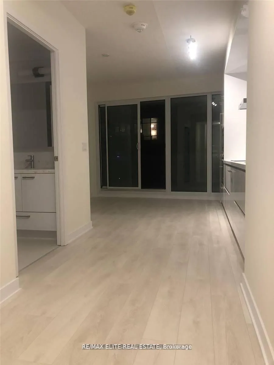 Photo 2 of Unit 3606, 2221 Yonge Street, Toronto, Mount Pleasant West — HOMEH