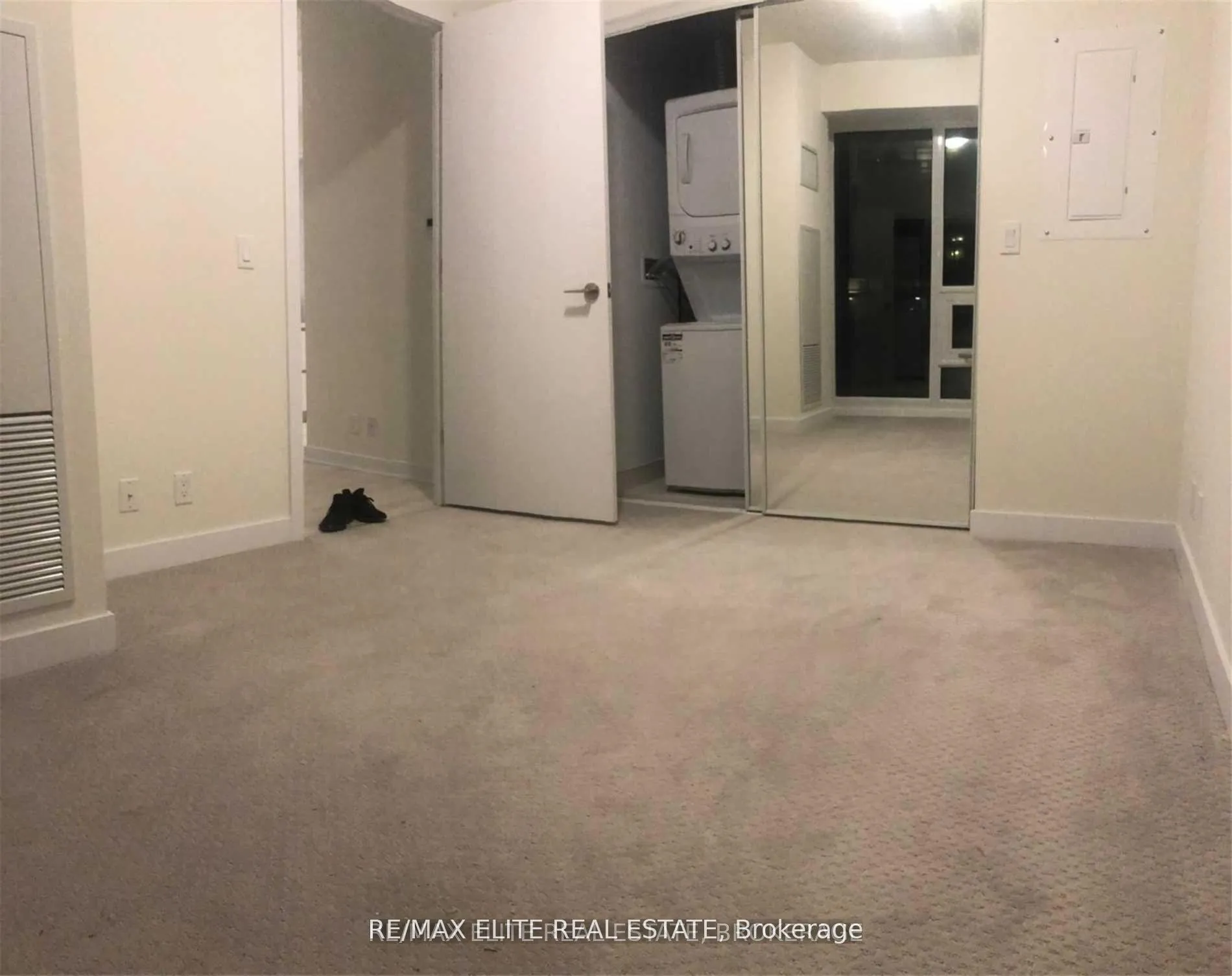 Photo 5 of Unit 3606, 2221 Yonge Street, Toronto, Mount Pleasant West — HOMEH