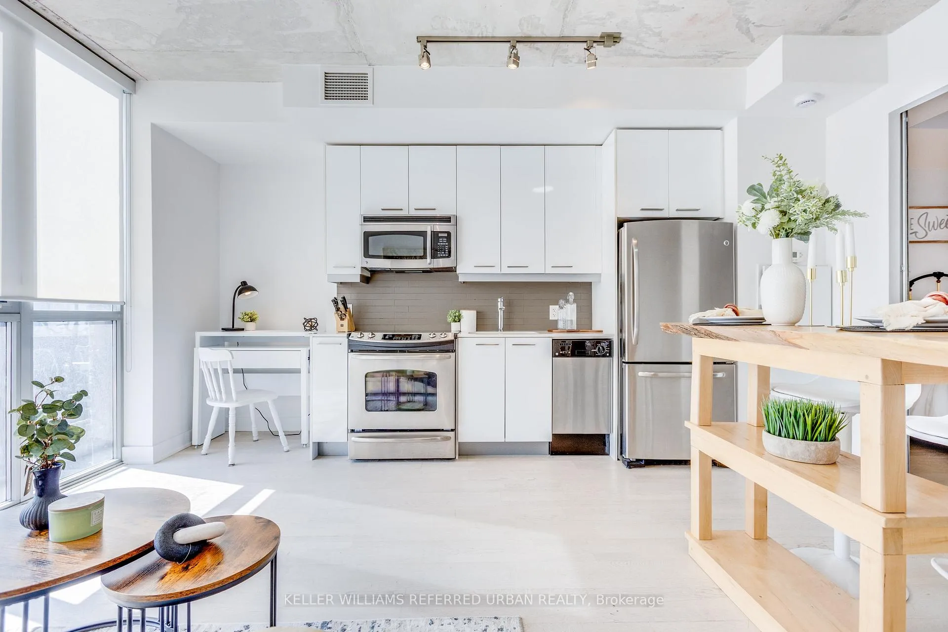 Photo 15 of Unit 208, 2 Gladstone Avenue, Toronto, Little Portugal — HOMEH