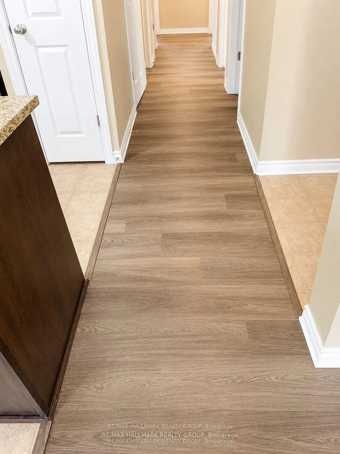 Photo 10 of Unit 2, 205 Bluestone Private, Ottawa, Avalon West — HOMEH