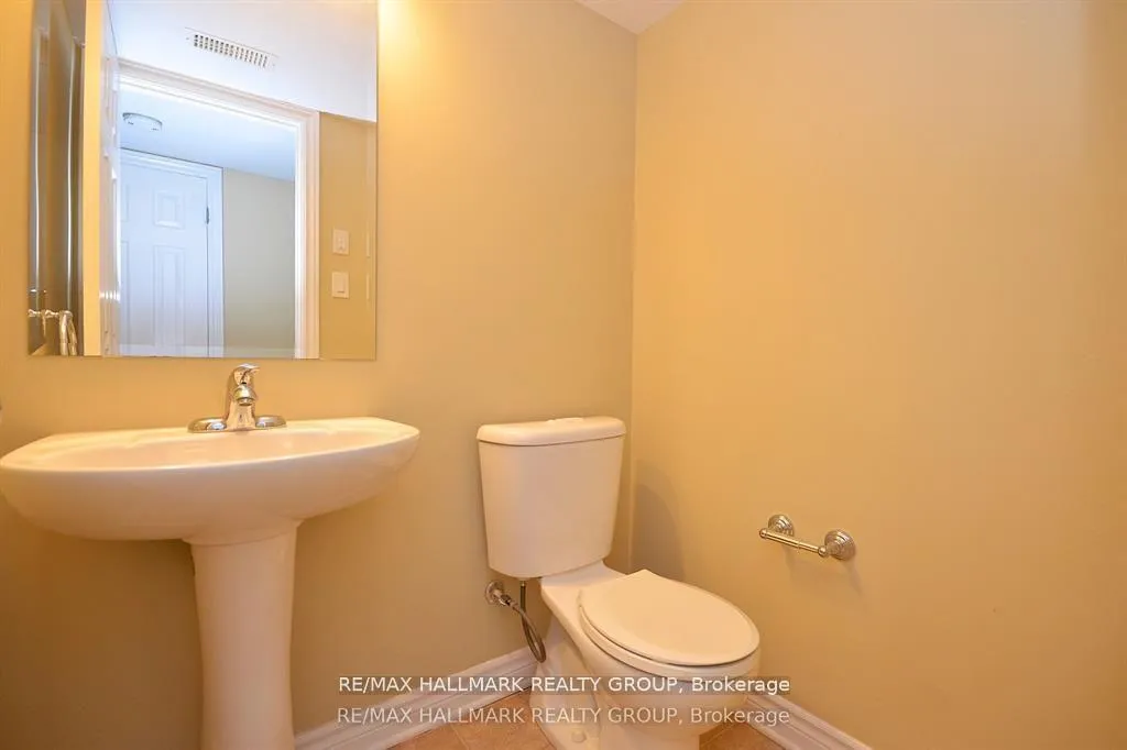 Photo 11 of Unit 2, 205 Bluestone Private, Ottawa, Avalon West — HOMEH