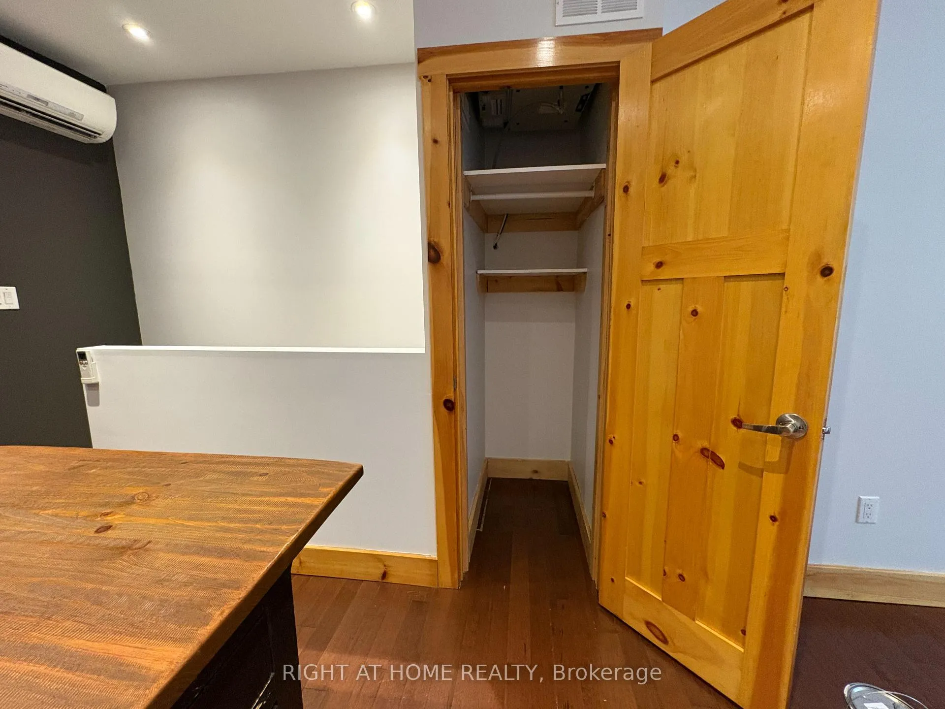 Photo 11 of Unit 3, 129 Ulster Street, Toronto, Palmerston-Little Italy — HOMEH