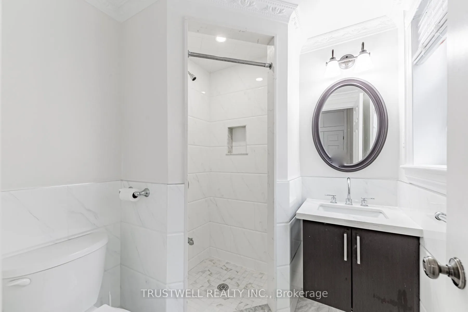 Photo 63 of 142 Borden Street, Toronto, University — HOMEH