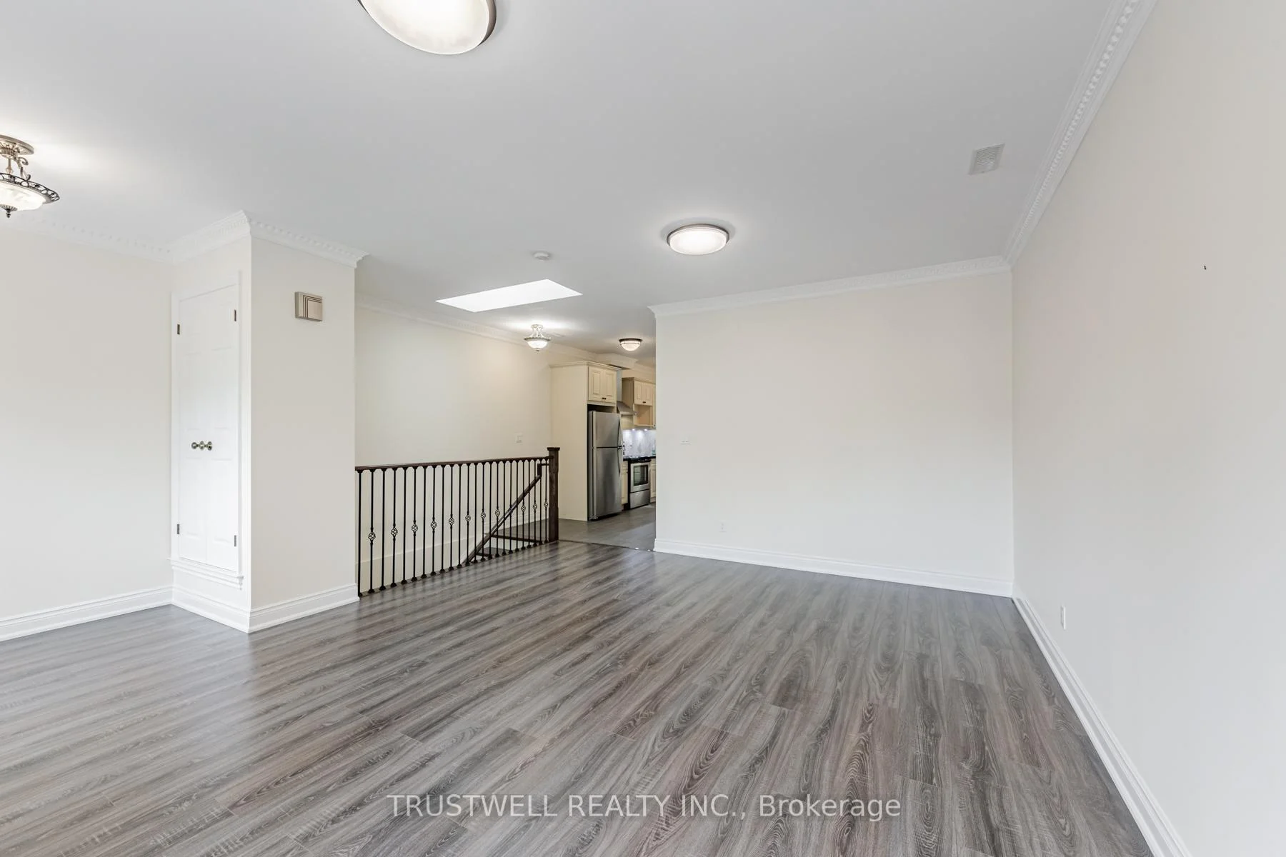 Photo 14 of 142 Borden Street, Toronto, University — HOMEH